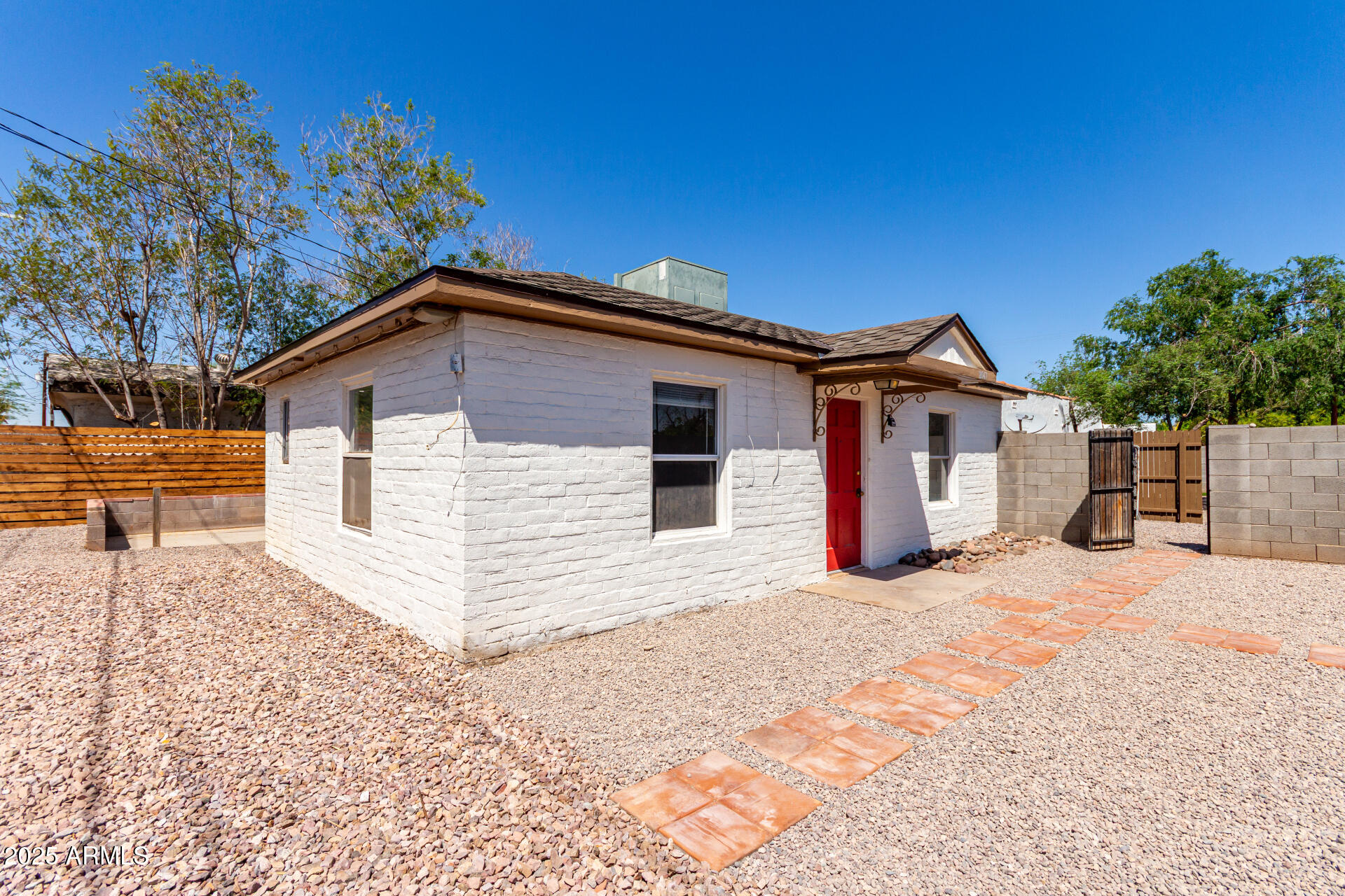 2047 E Virginia Avenue Property Photo 33