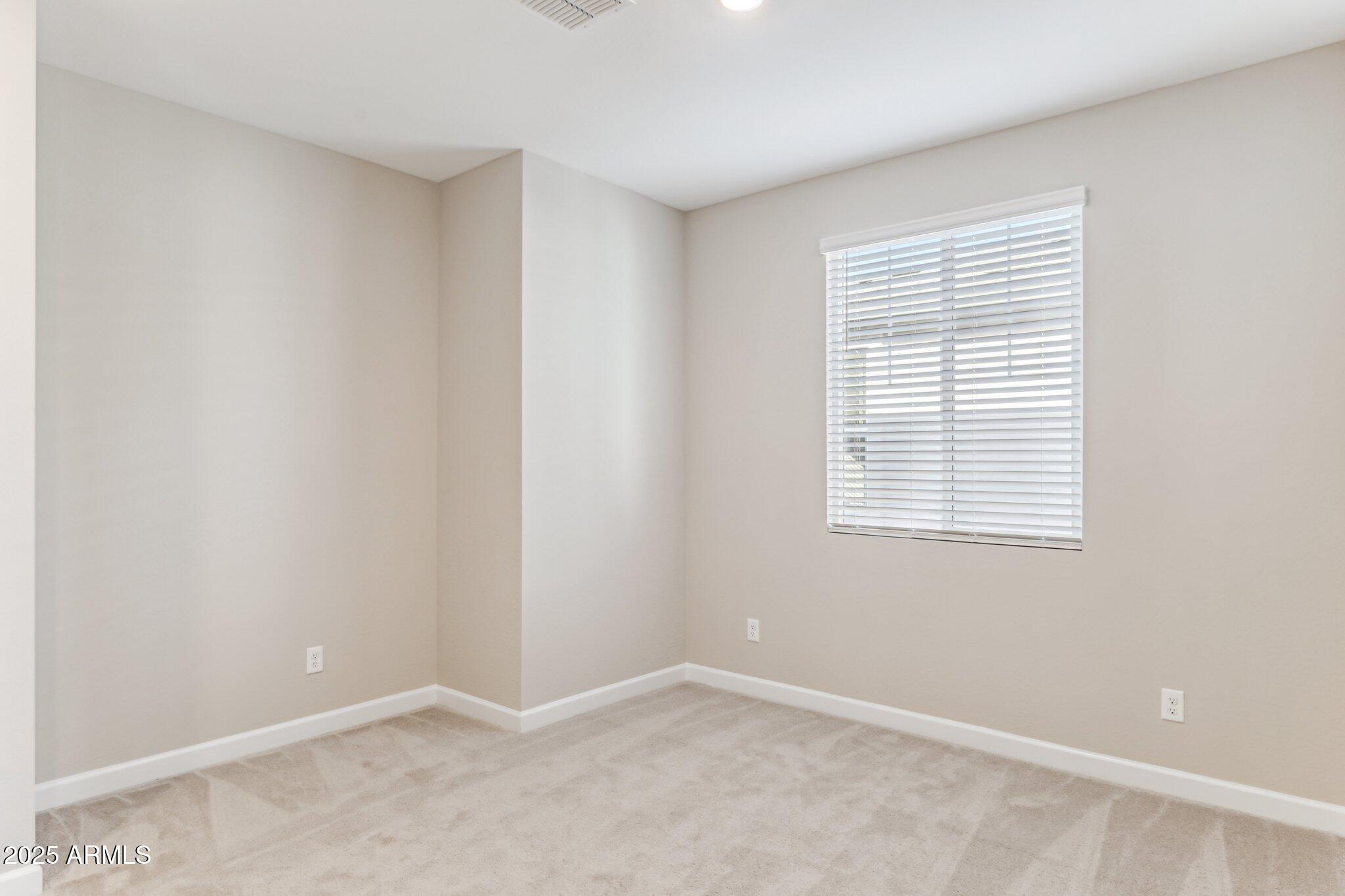 5852 E Covey Lane Property Photo 14