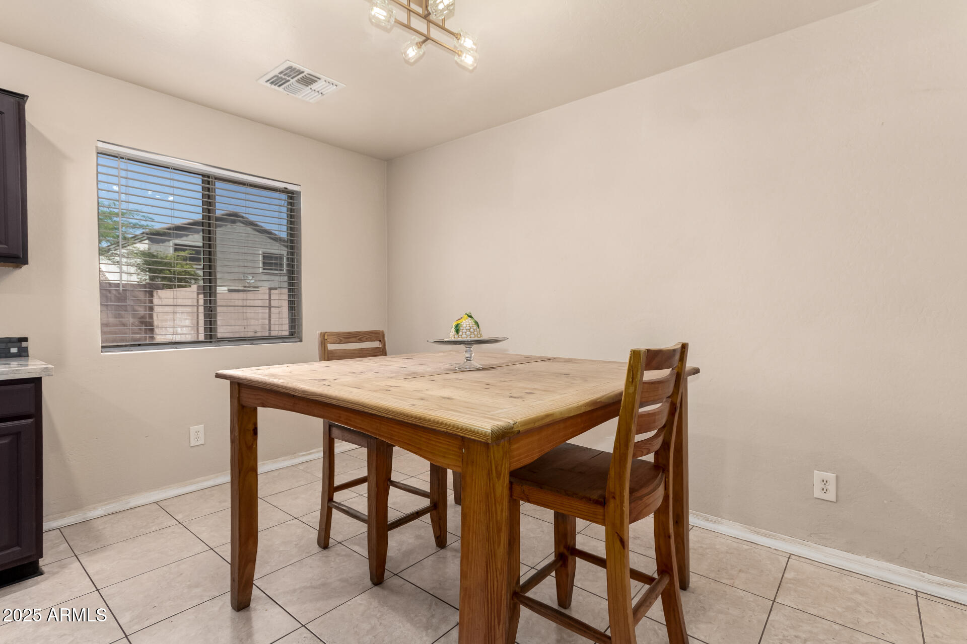 3422 W Sunland Avenue Property Photo 6