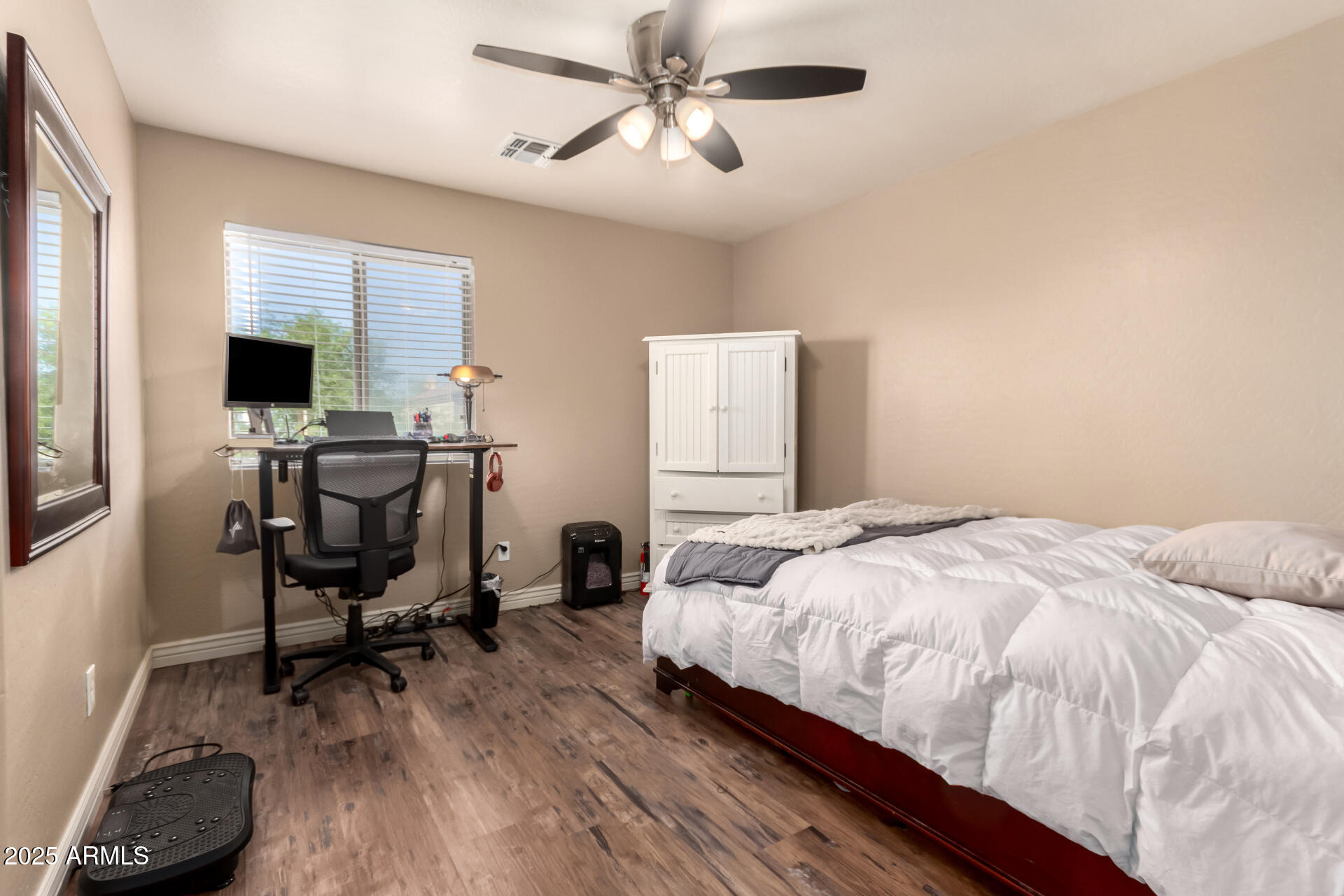 3422 W Sunland Avenue Property Photo 15