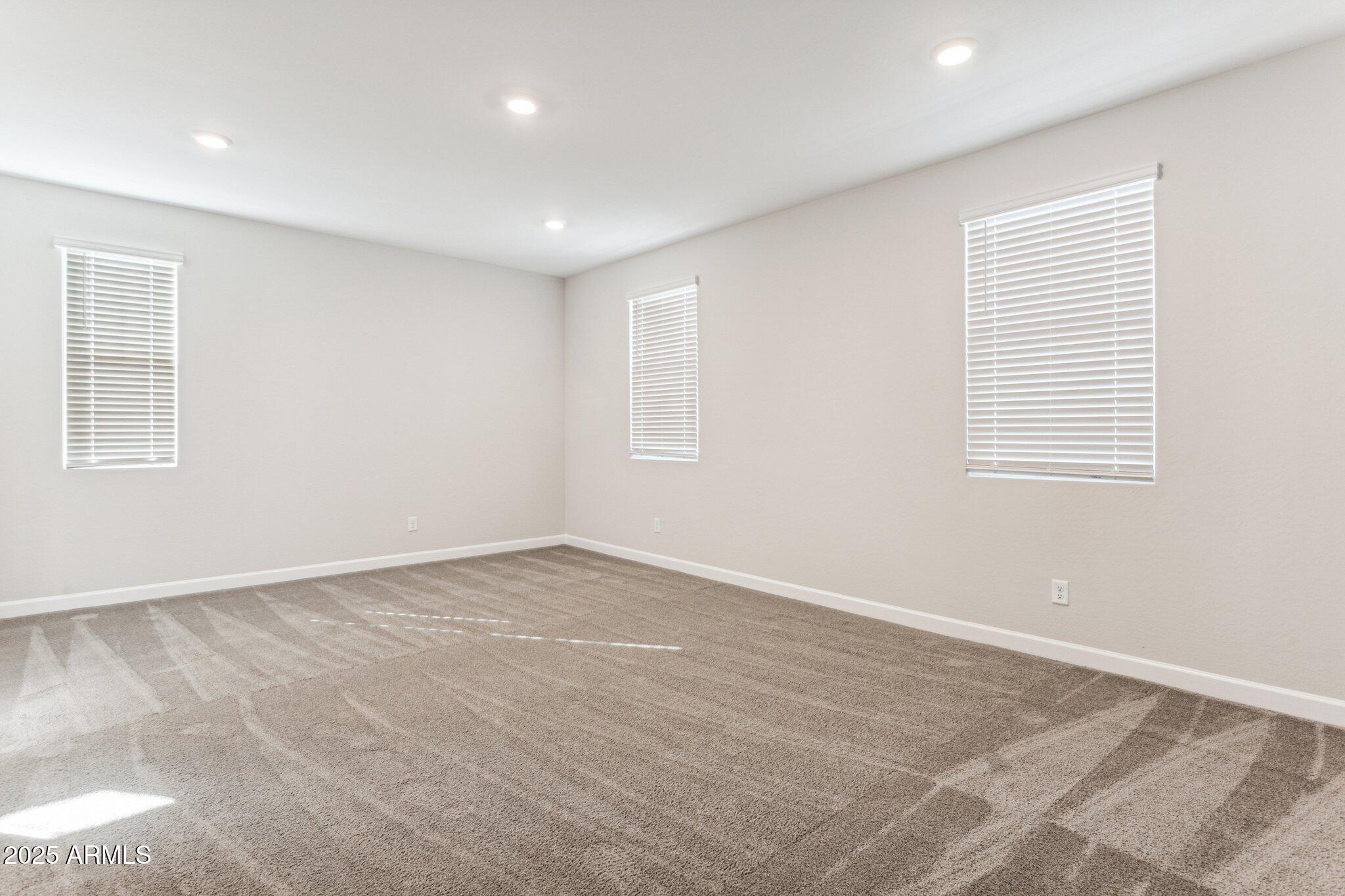 5828 E Covey Lane Property Photo 9