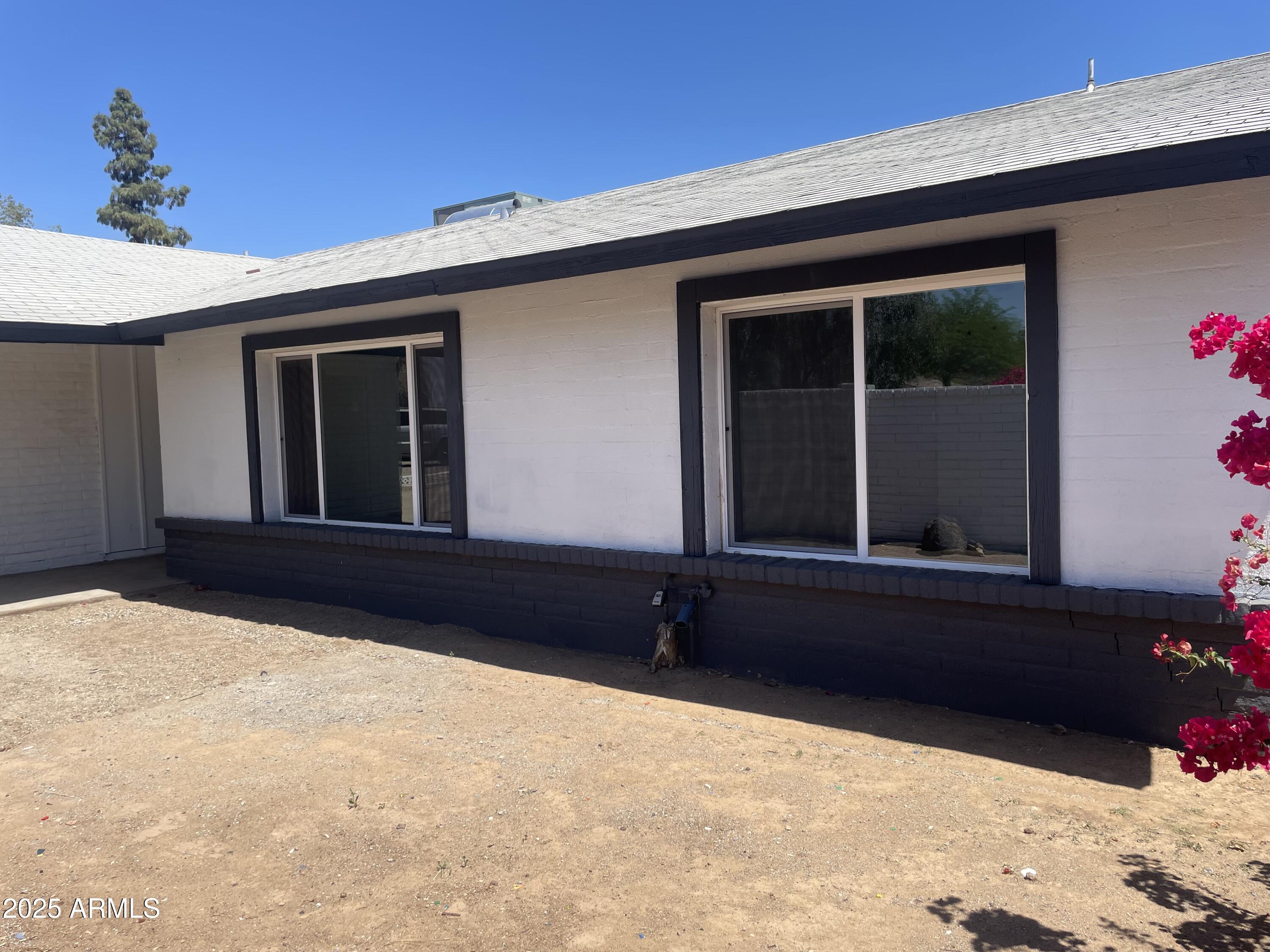 4210 W Solano Drive Property Photo 4
