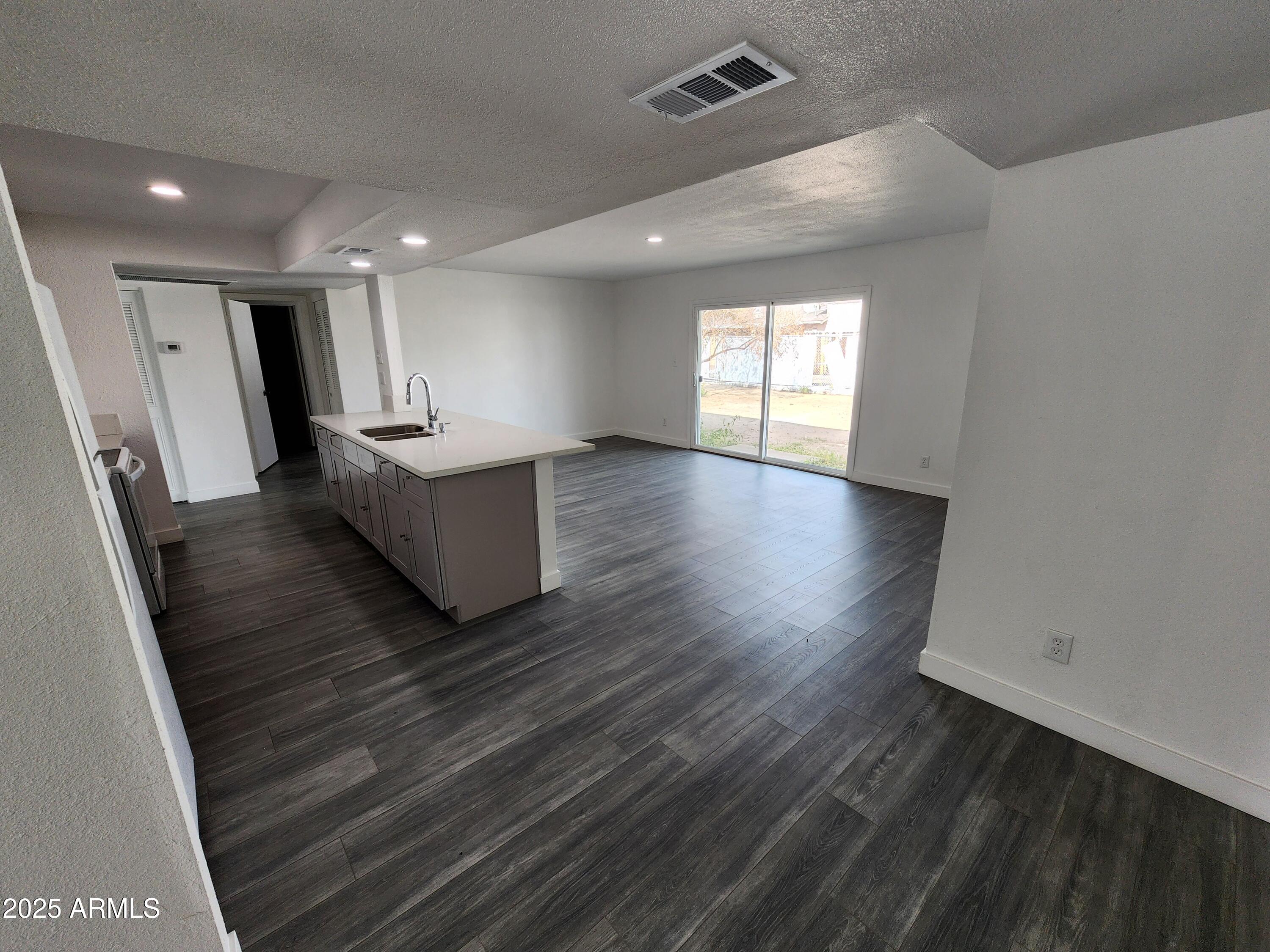4210 W Solano Drive Property Photo 8