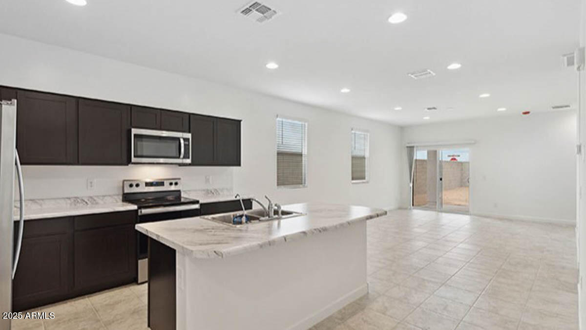 8416 W Clemente Way Property Photo 4