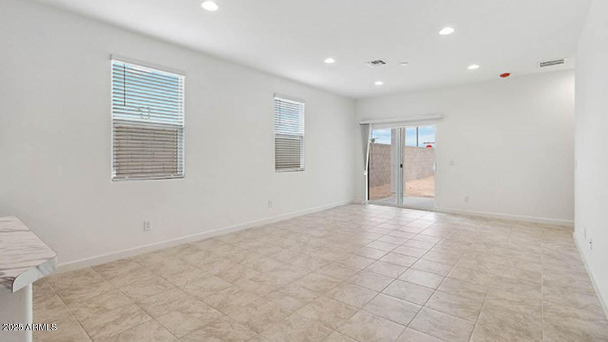 8416 W Clemente Way Property Photo 5
