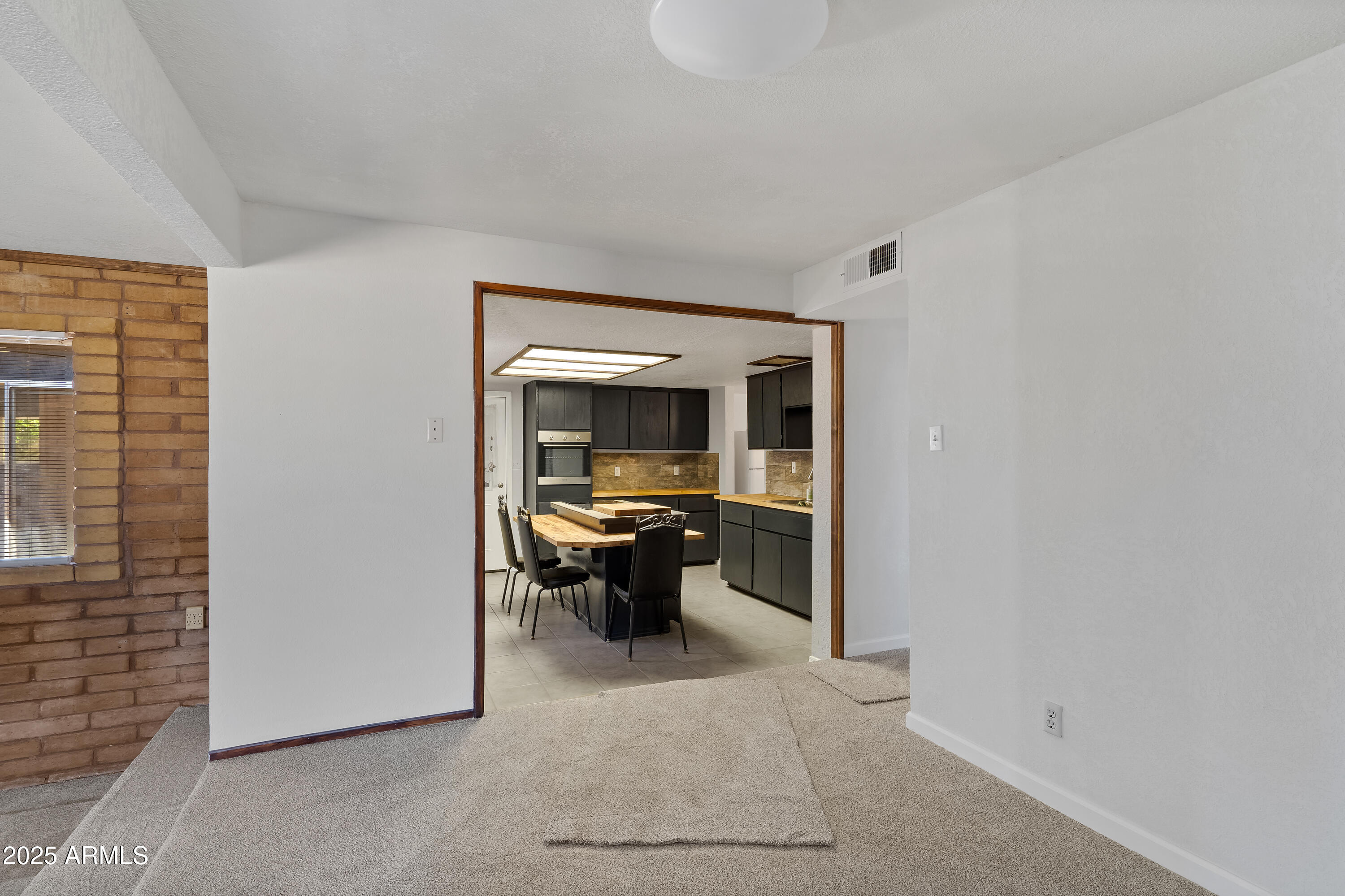 5048 E Bevers Street Property Photo 17
