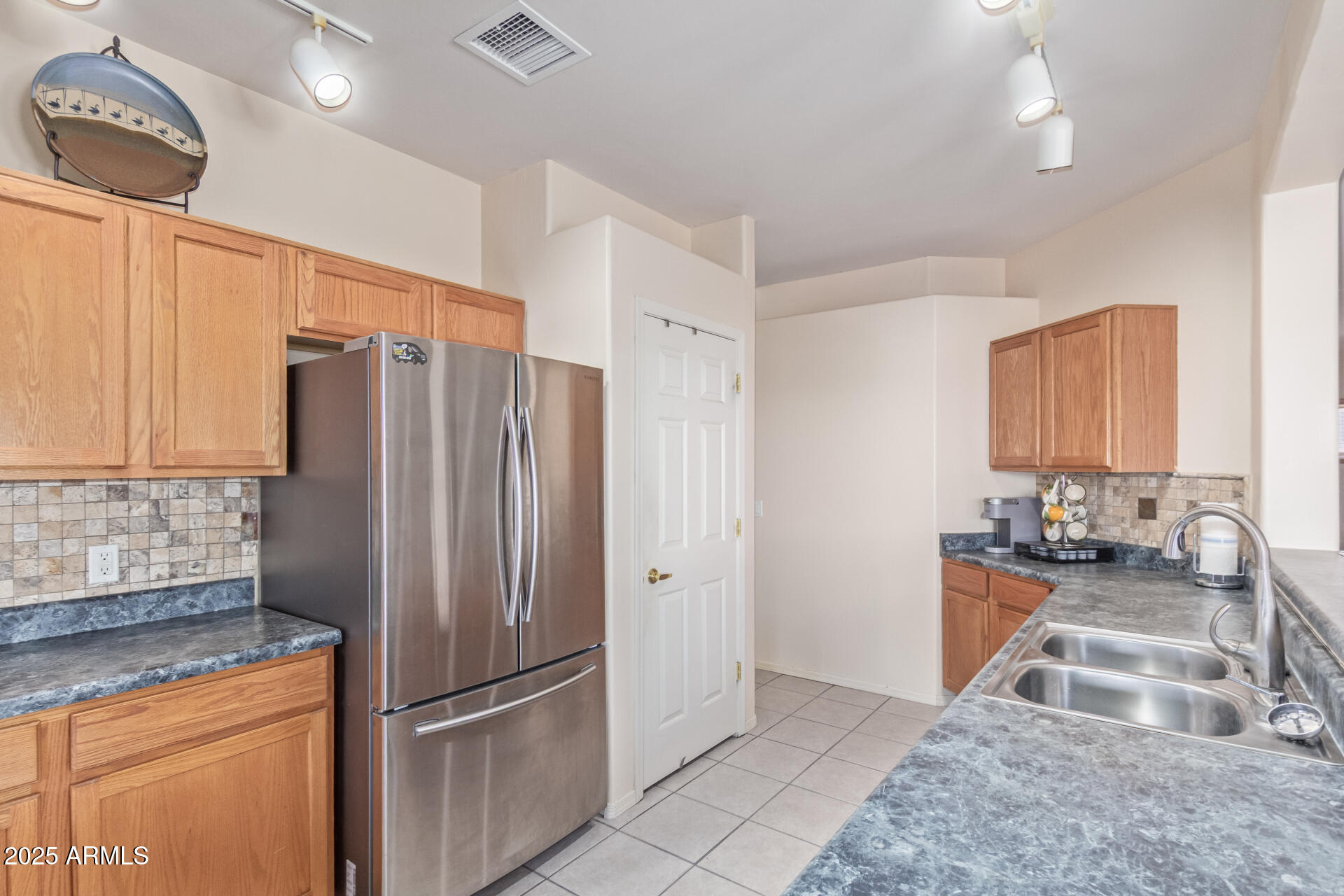 3973 W Mustang Court Property Photo 14