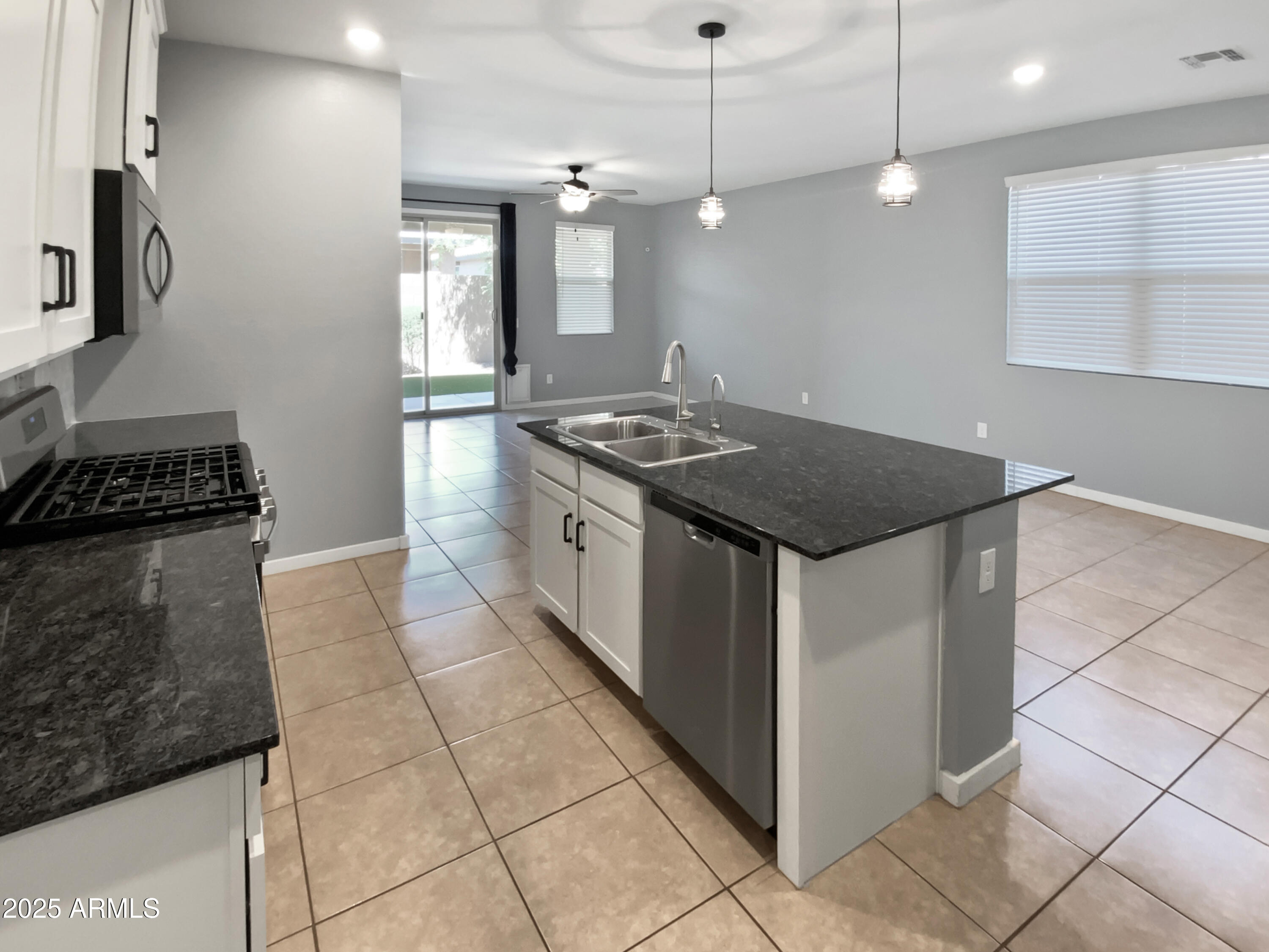 14154 W Voltaire Street Property Photo 13