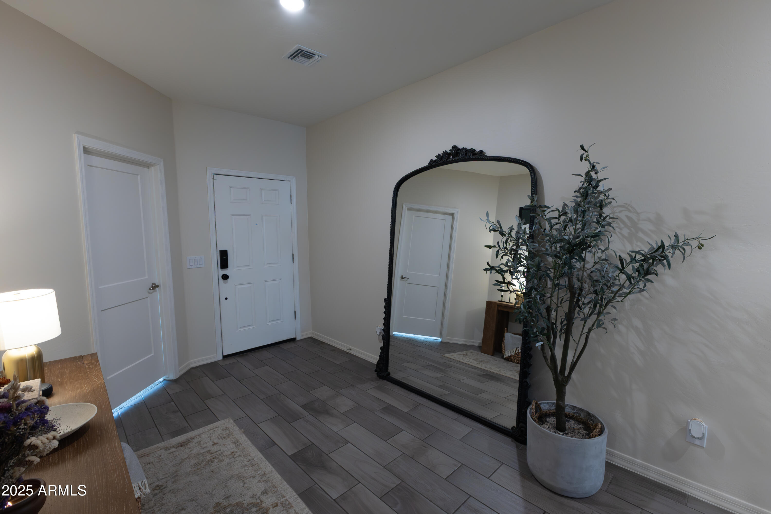 7379 N 127th Drive Property Photo 8