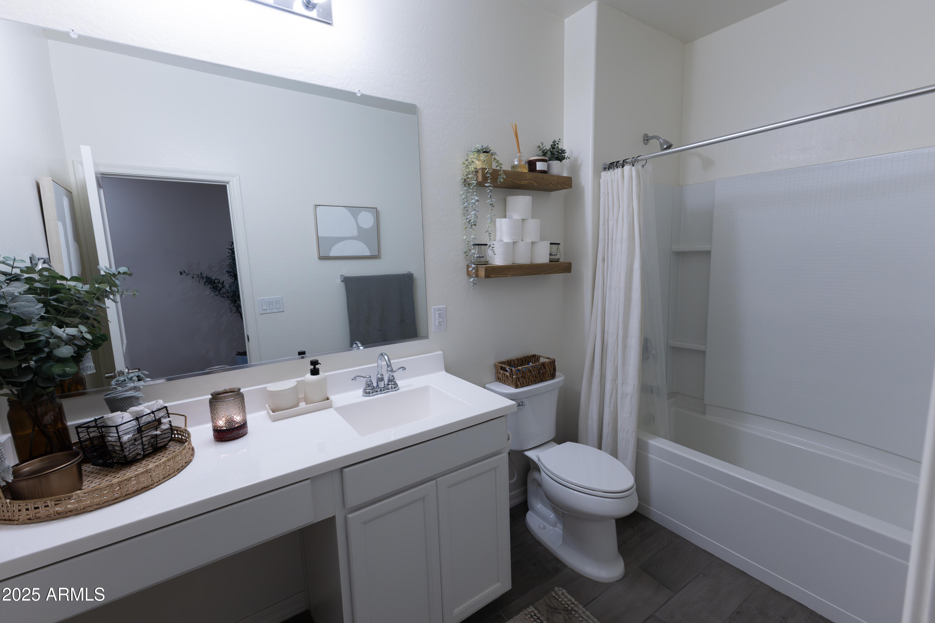 7379 N 127th Drive Property Photo 12