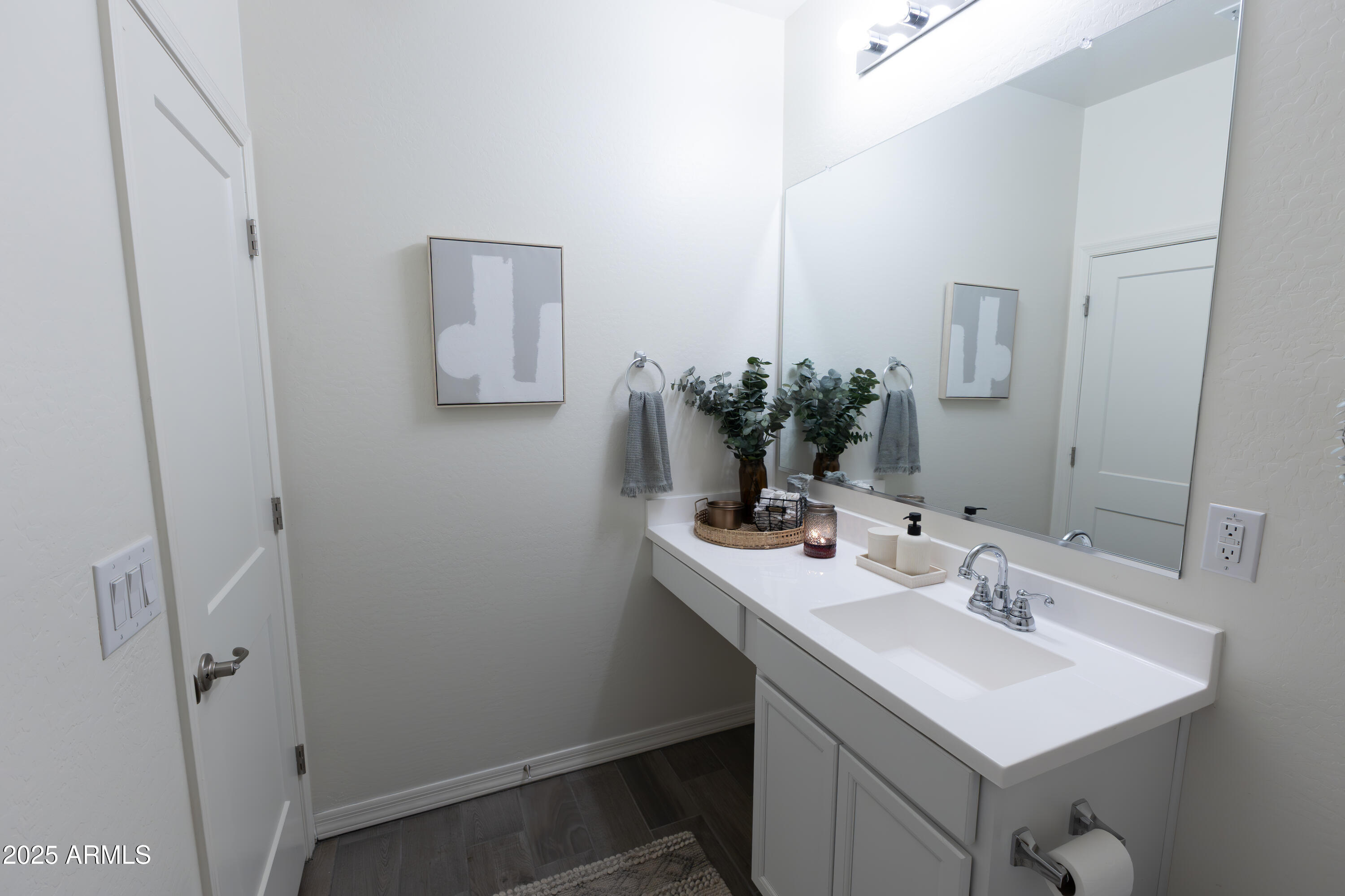 7379 N 127th Drive Property Photo 15