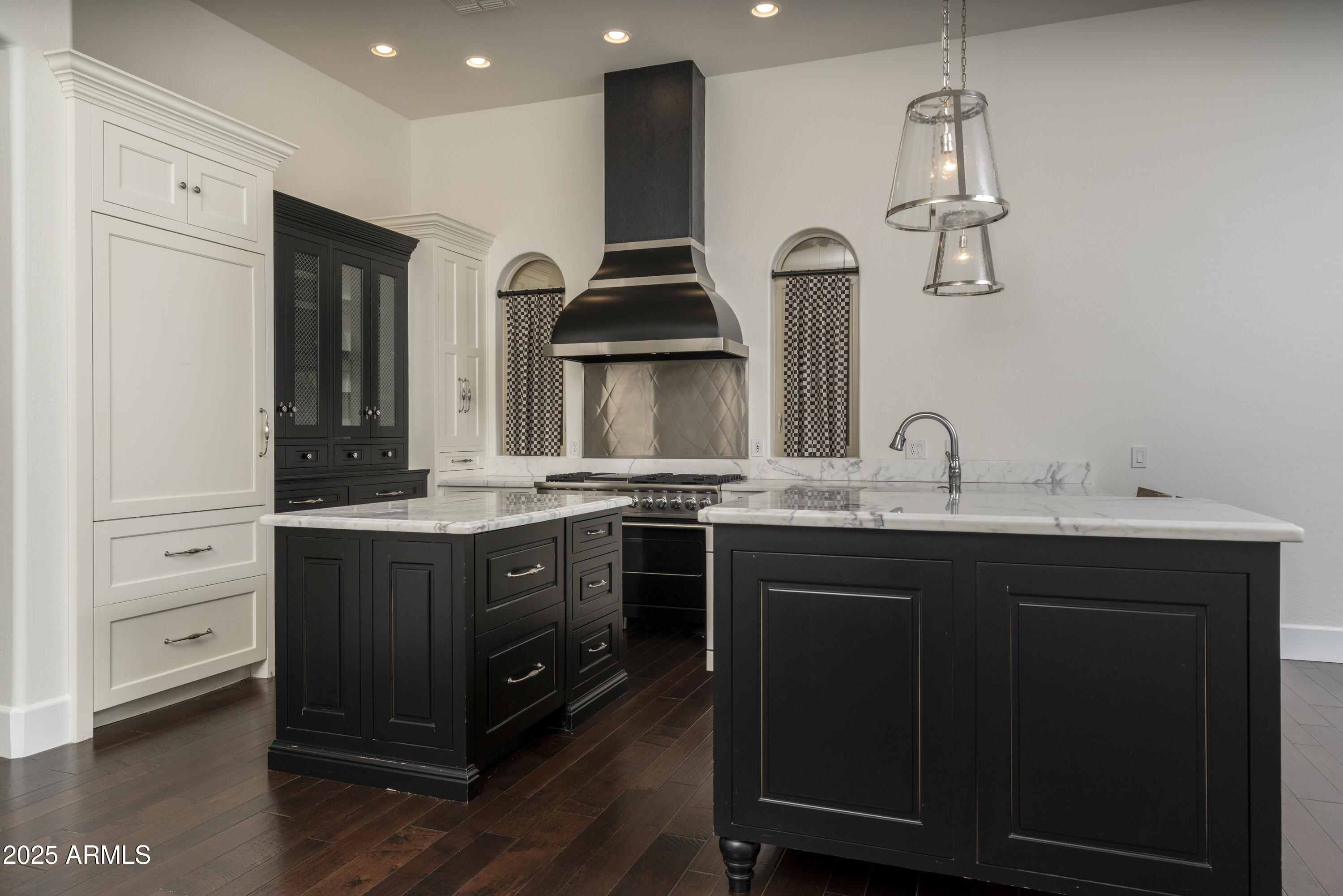 7438 E Cactus Wren Road Property Photo 4