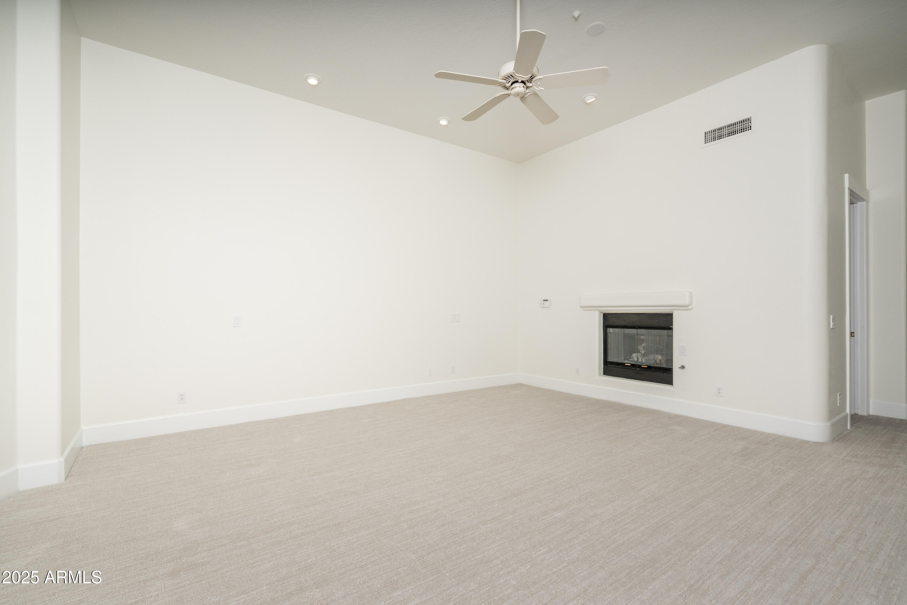 7438 E Cactus Wren Road Property Photo 14