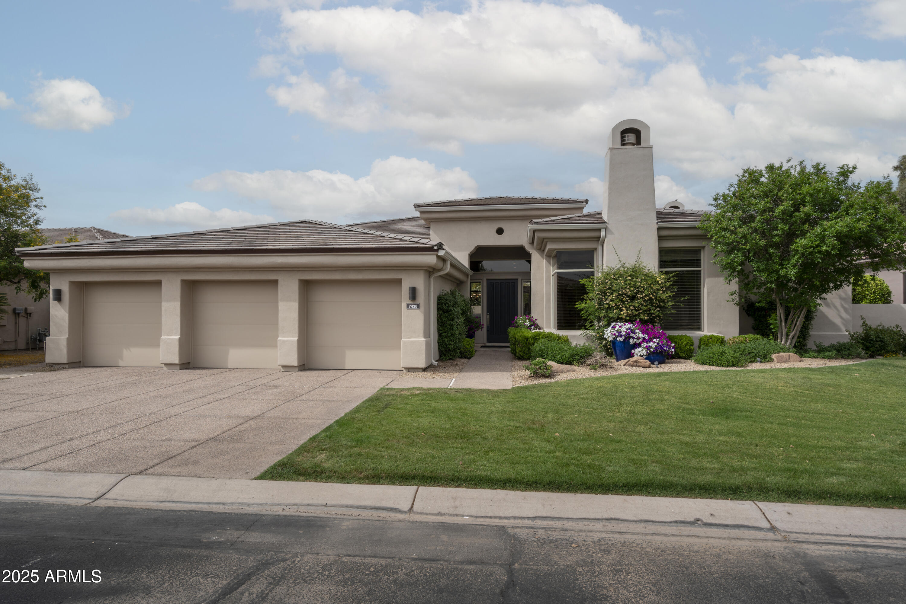 7438 E Cactus Wren Road Property Photo 29