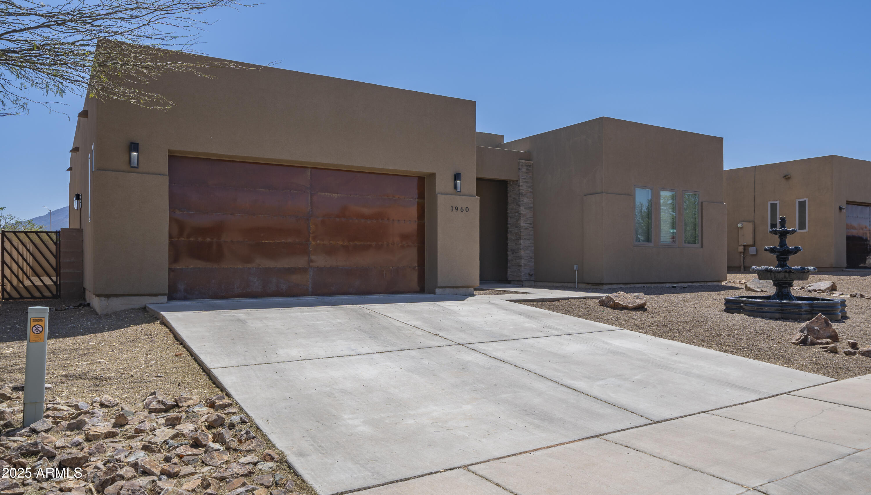 1960 Sunview Court Property Photo 2