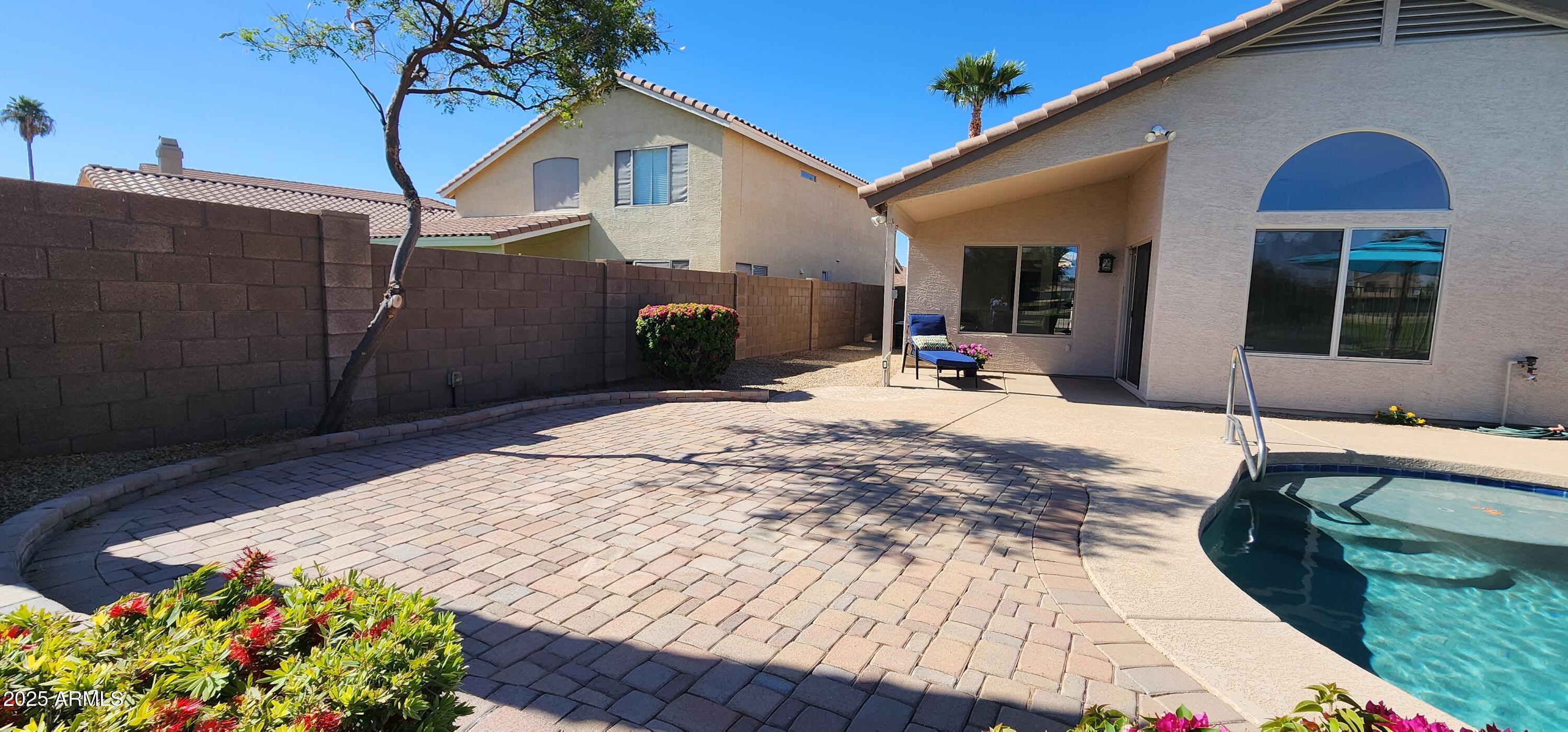 14748 W Willow Lane Property Photo 15