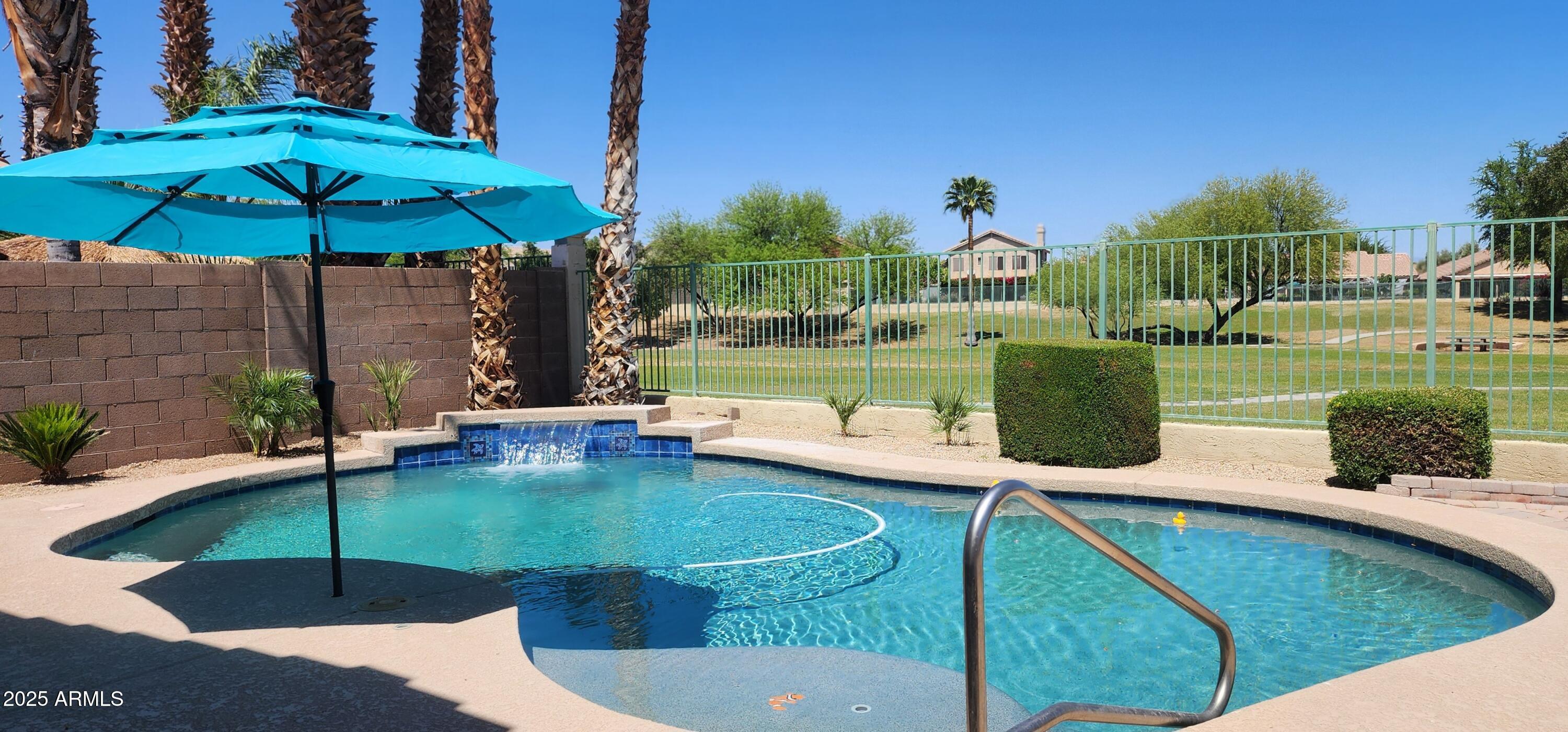 14748 W Willow Lane Property Photo 17