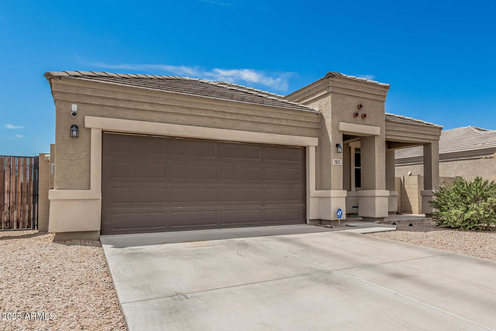 11623 E Lupine Lane Property Photo 2