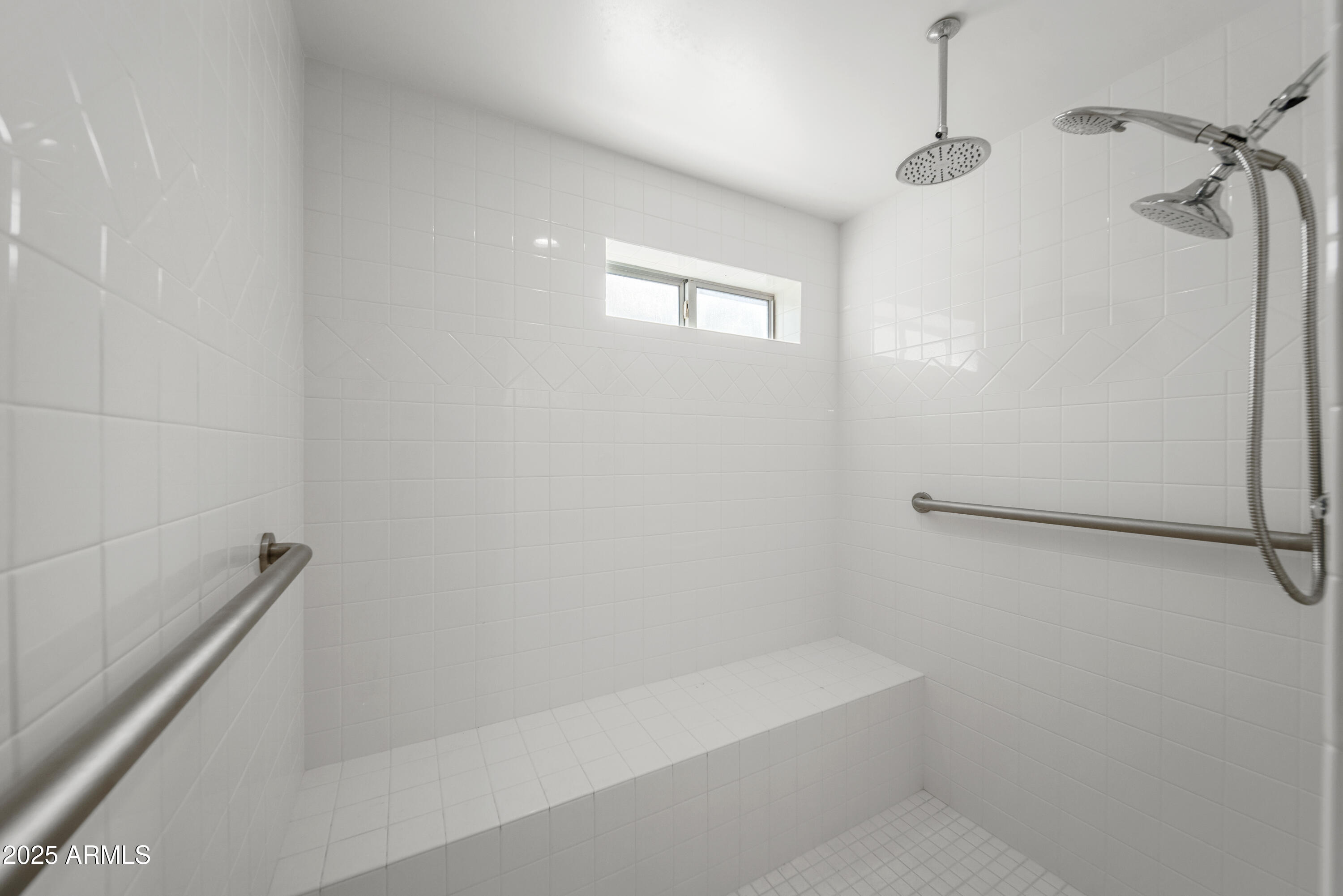 471 America Street Property Photo 18