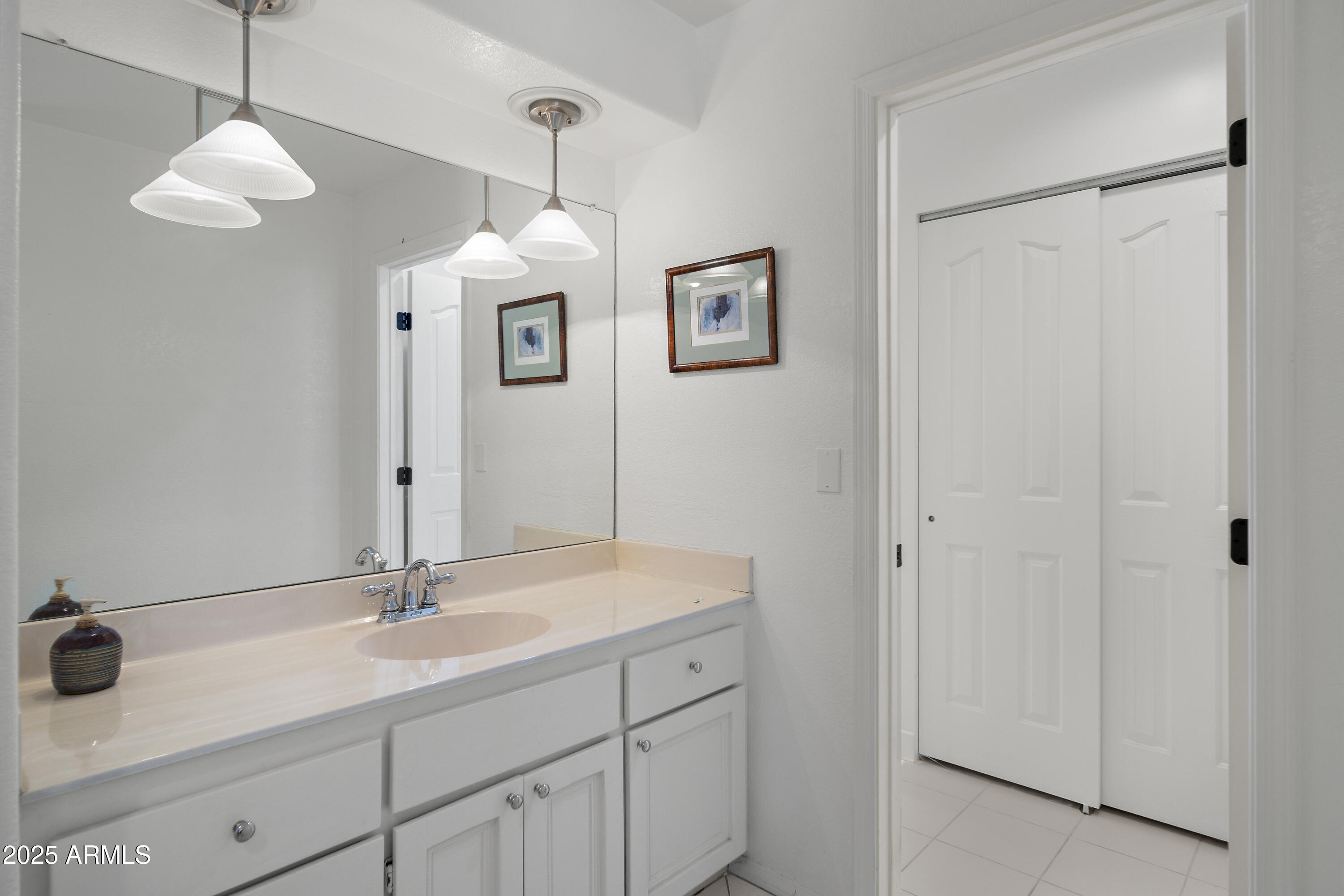 471 America Street Property Photo 20