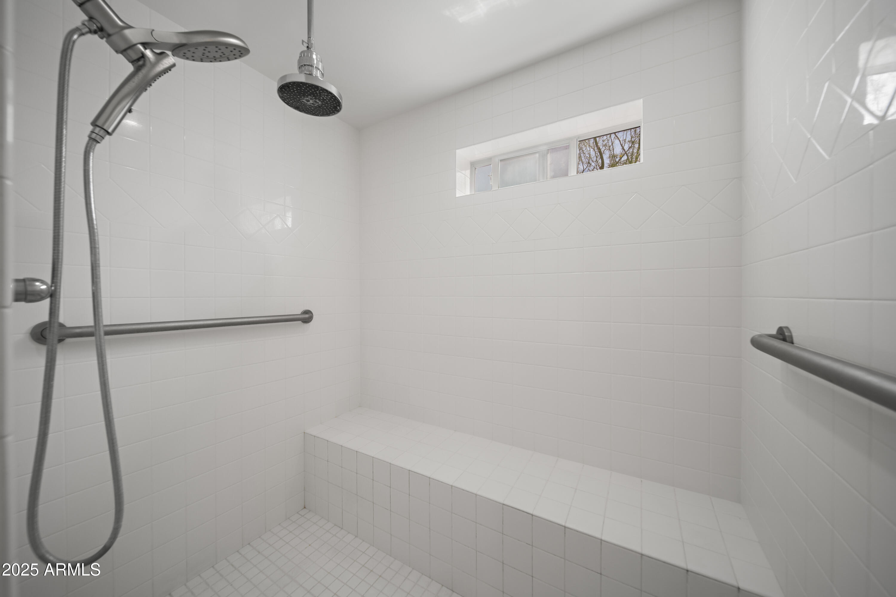471 America Street Property Photo 25