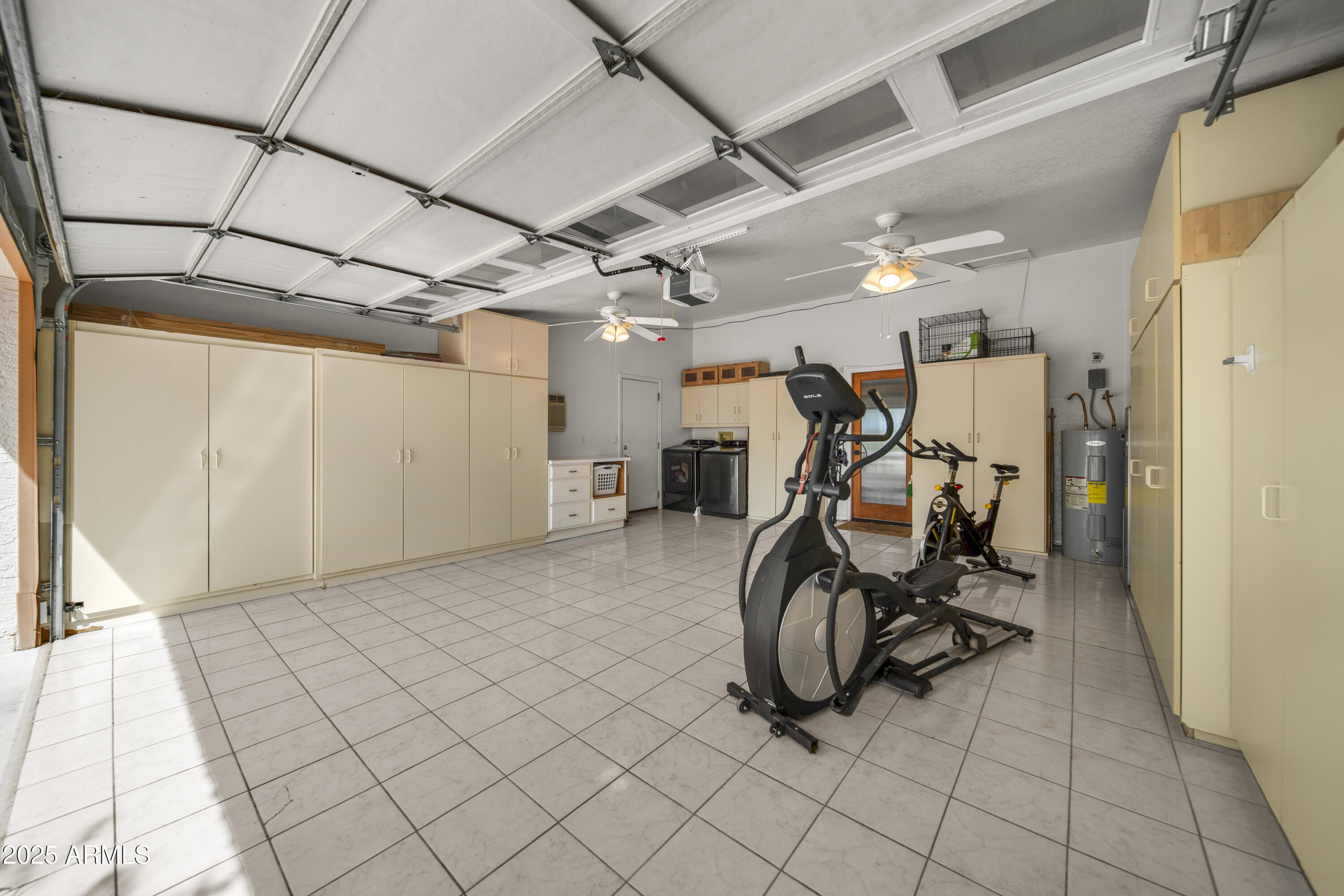 471 America Street Property Photo 28