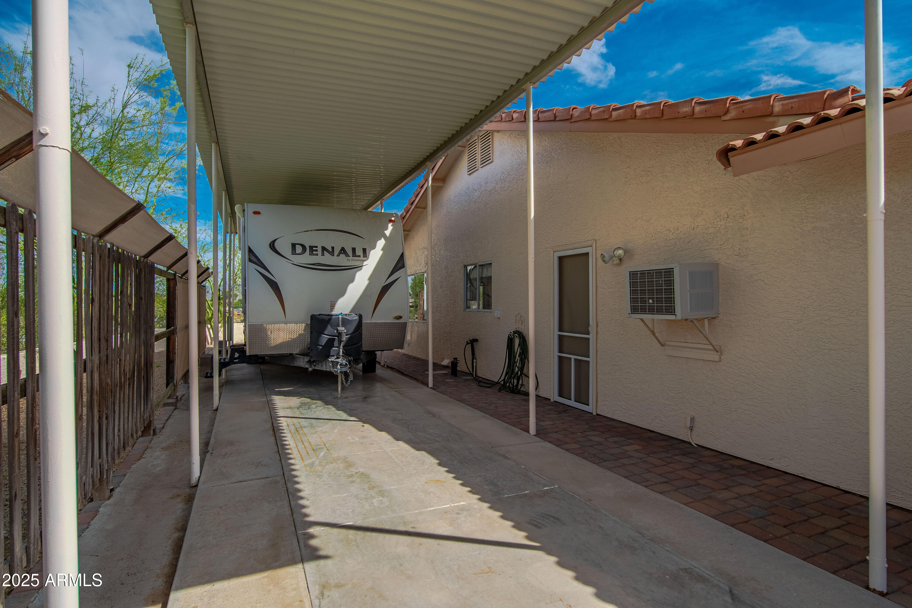 471 America Street Property Photo 29