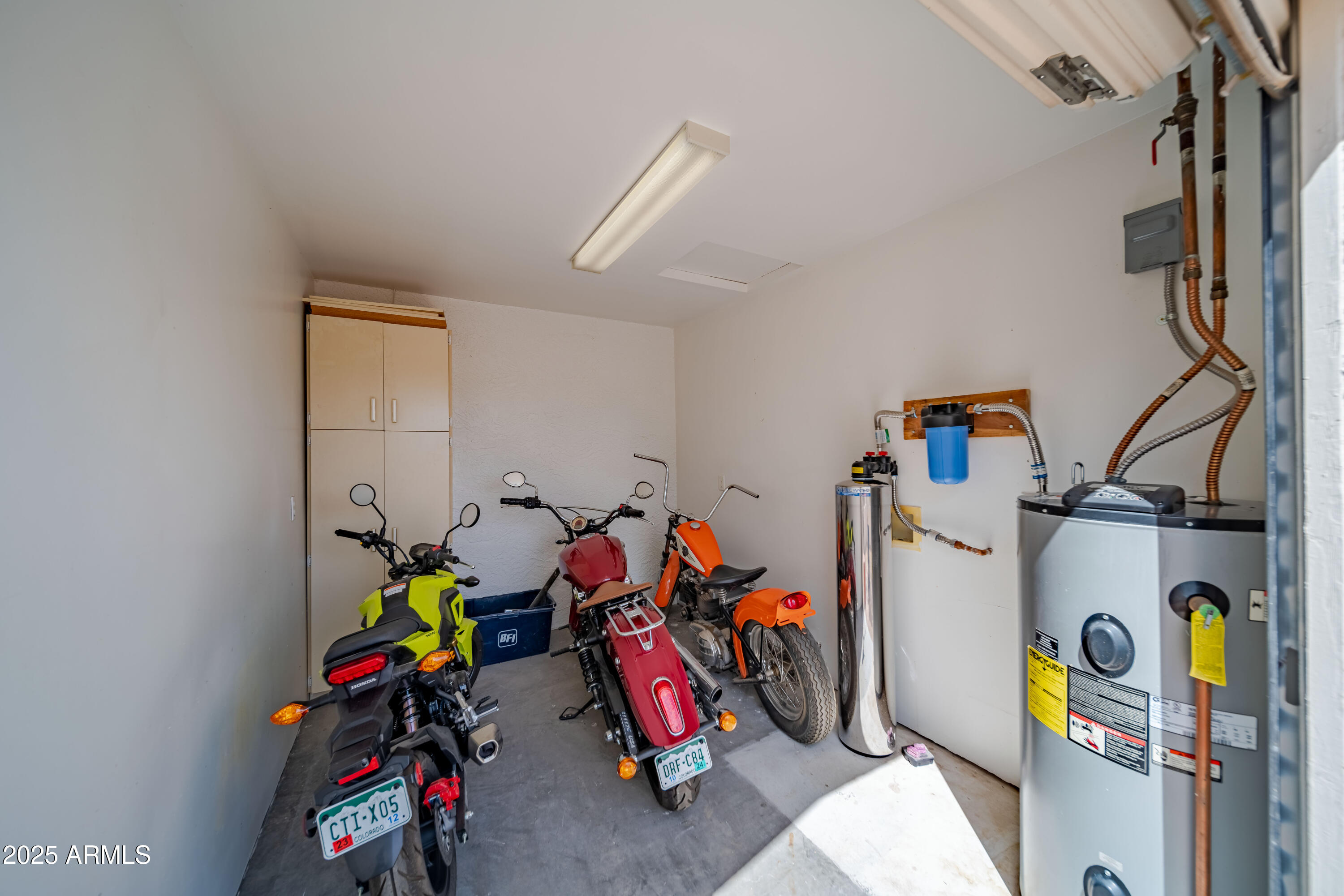 471 America Street Property Photo 35