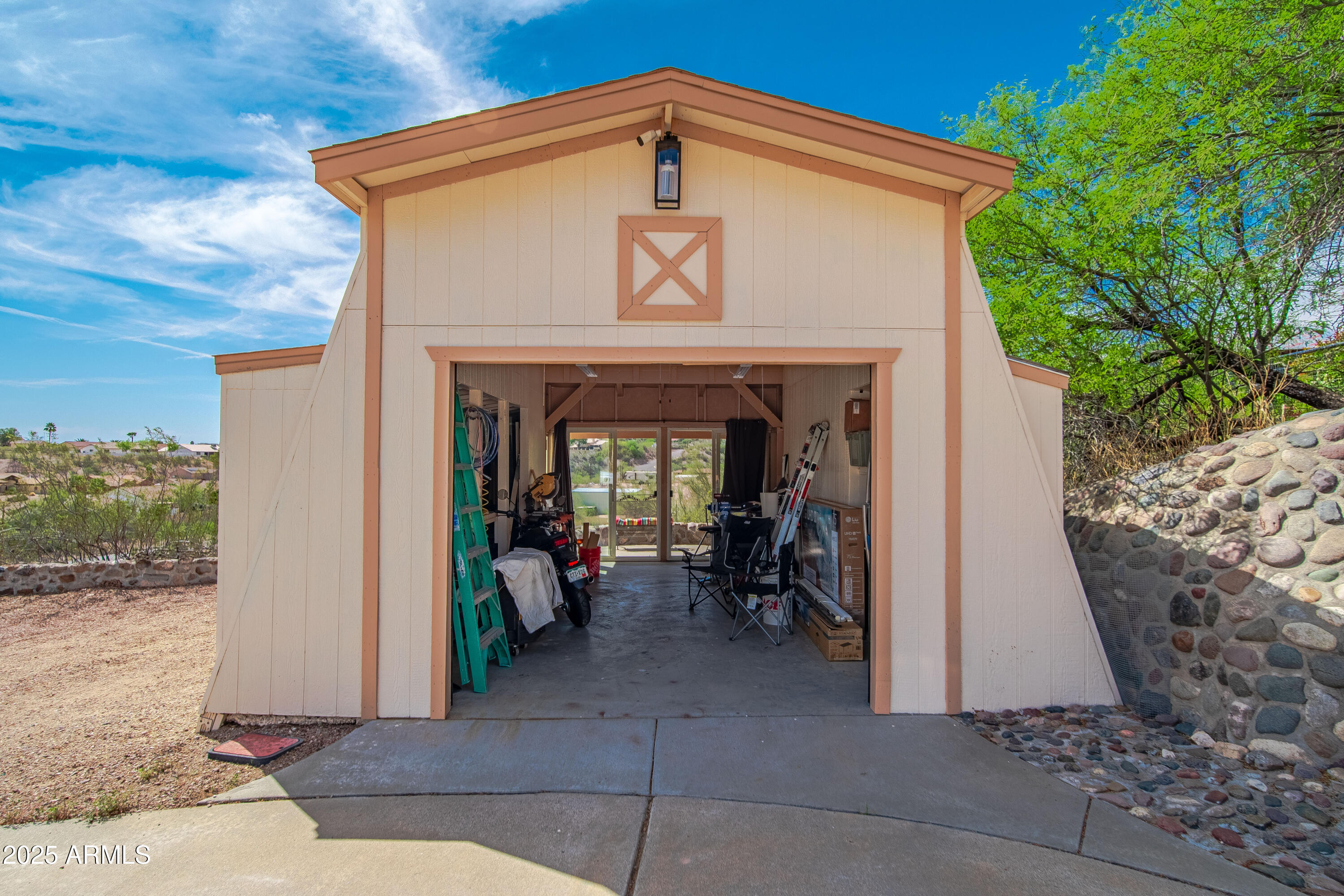 471 America Street Property Photo 37