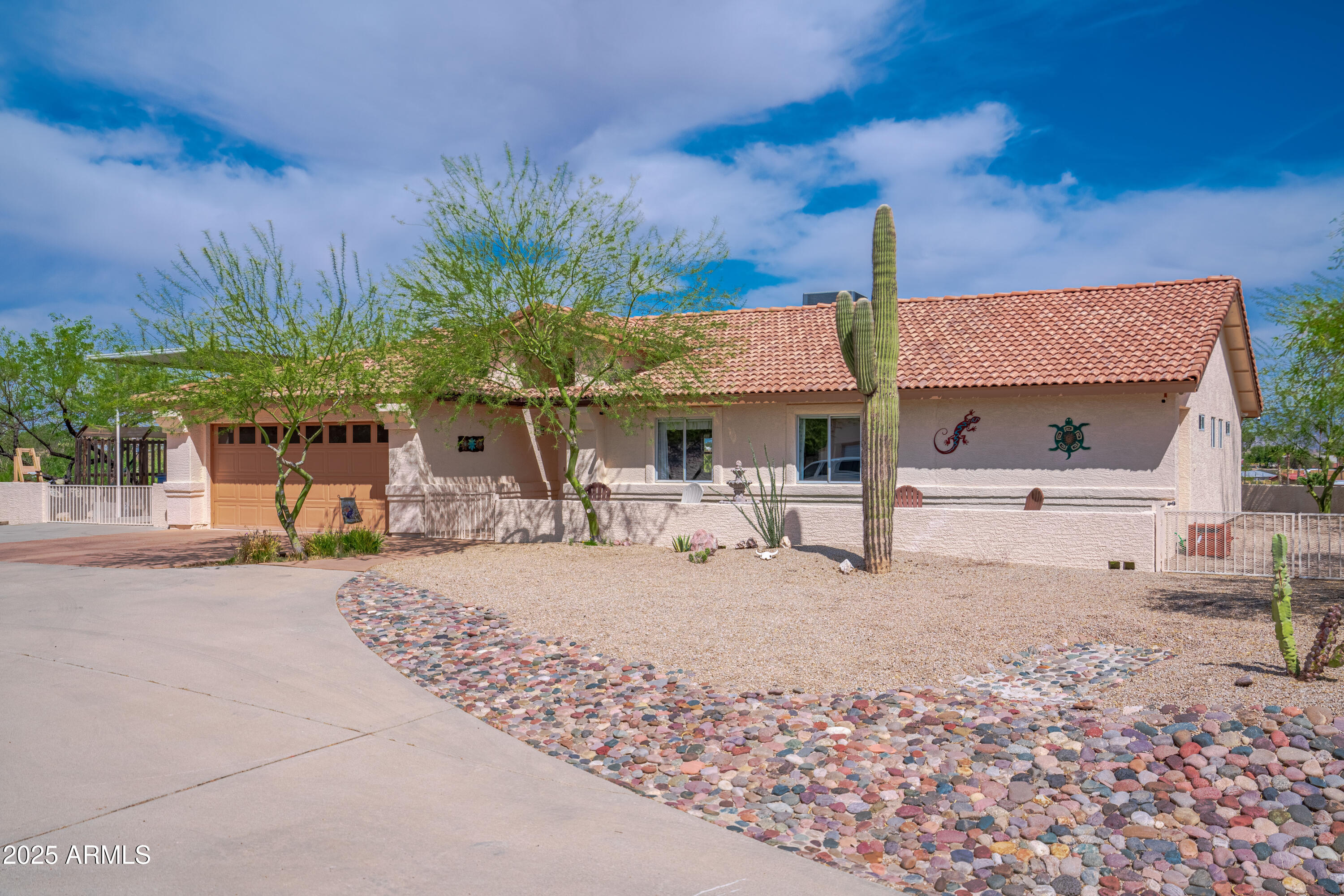 471 America Street Property Photo 40