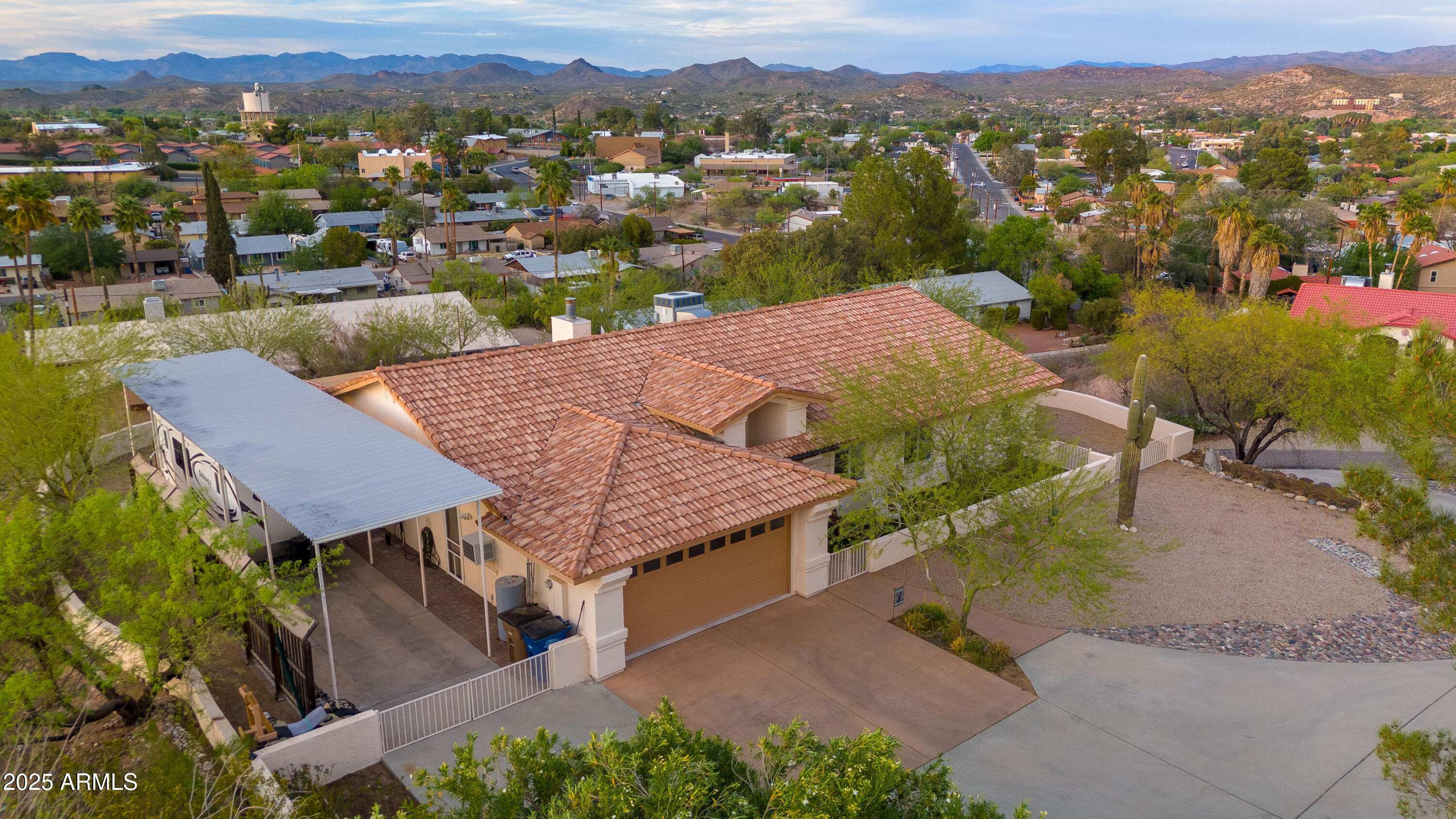 471 America Street Property Photo 47
