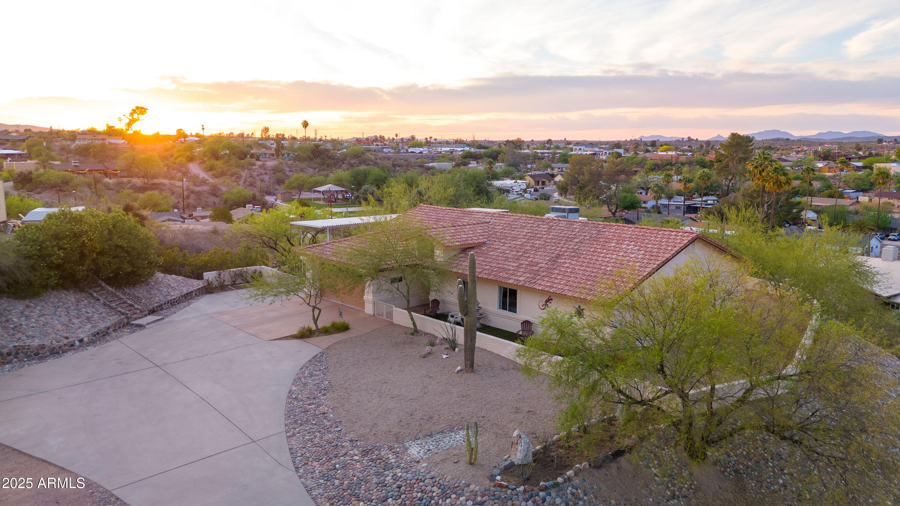 471 America Street Property Photo 53