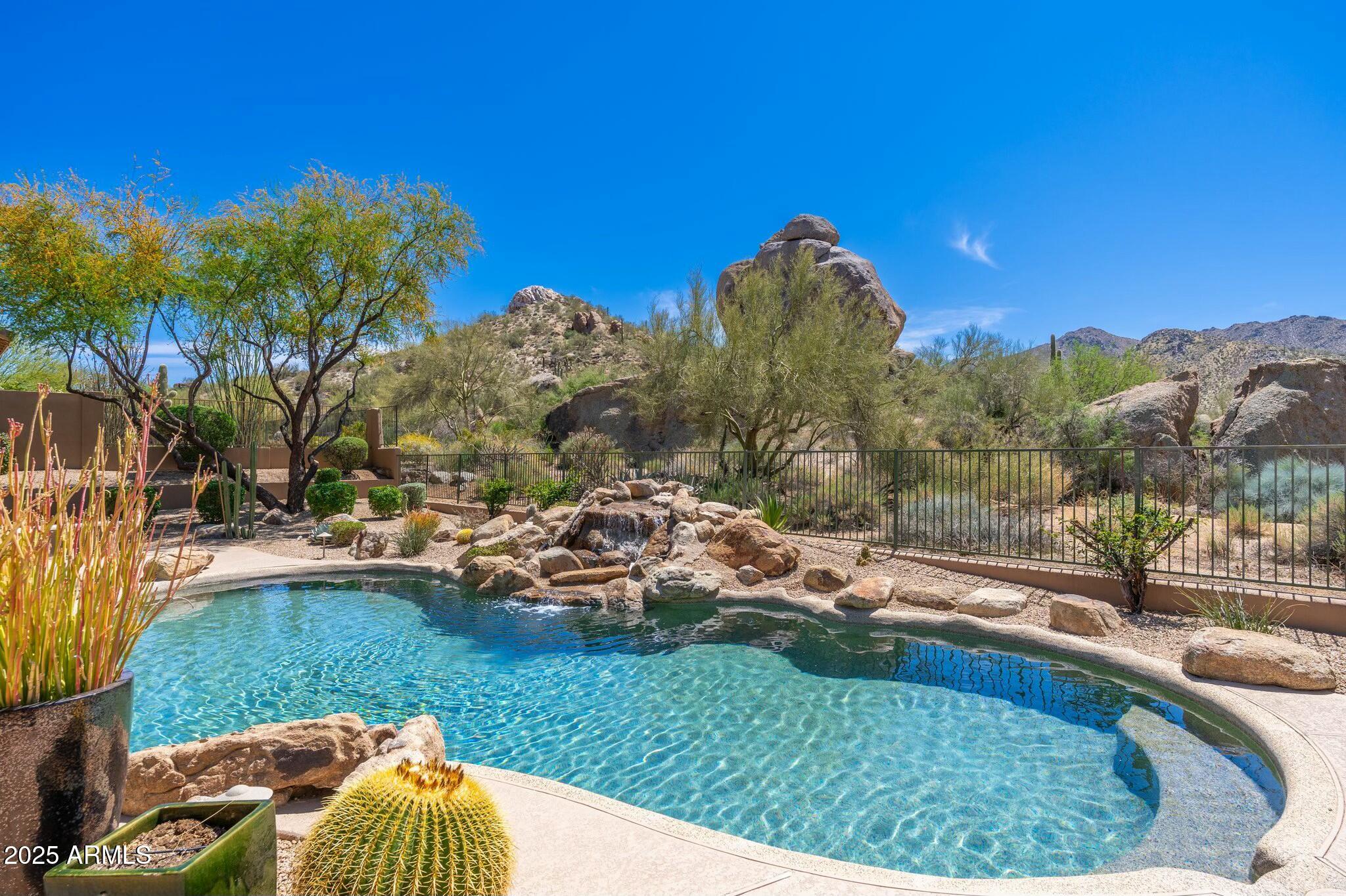 11747 E Juan Tabo Road Property Photo 1