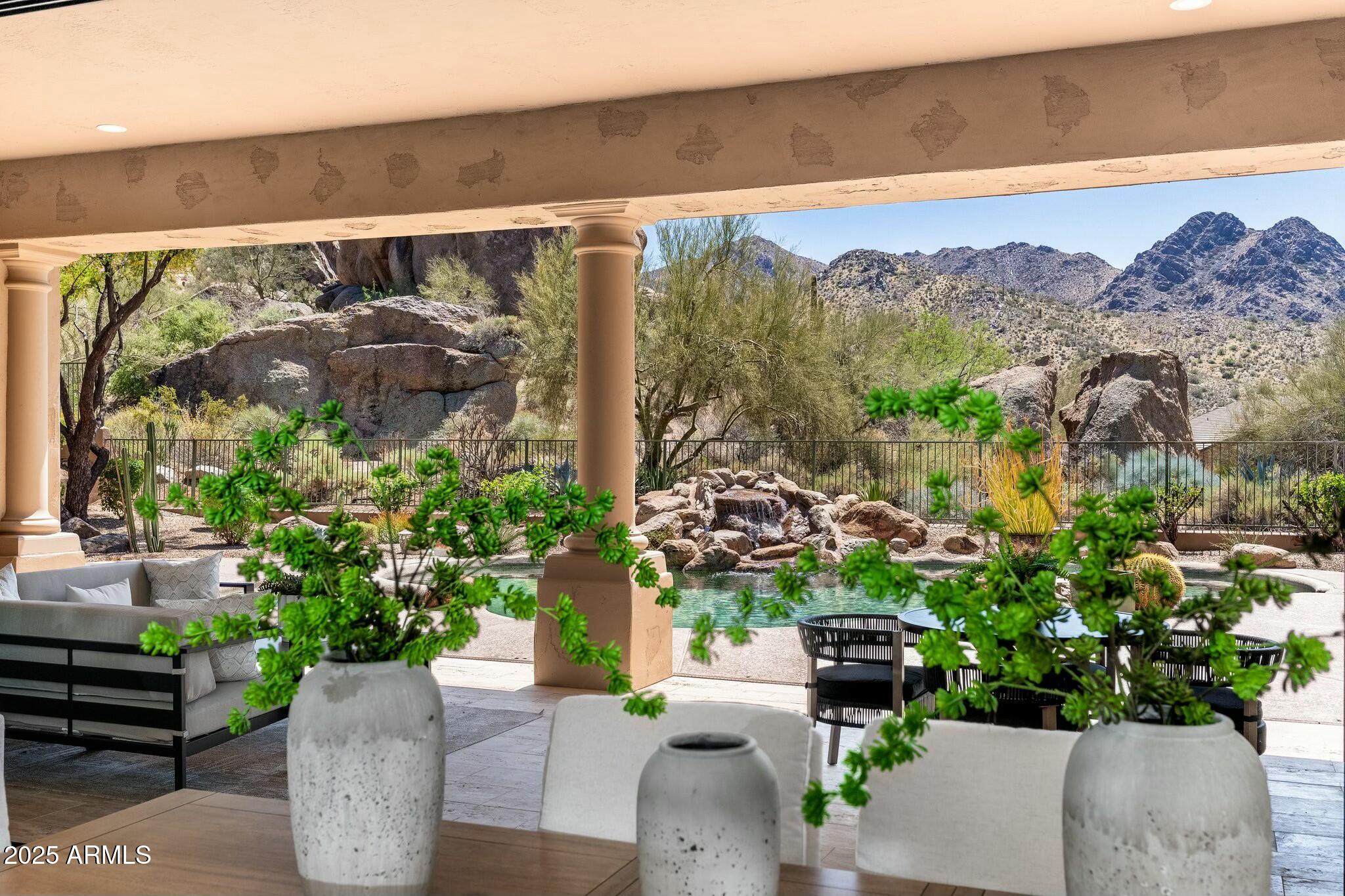 11747 E Juan Tabo Road Property Photo 2