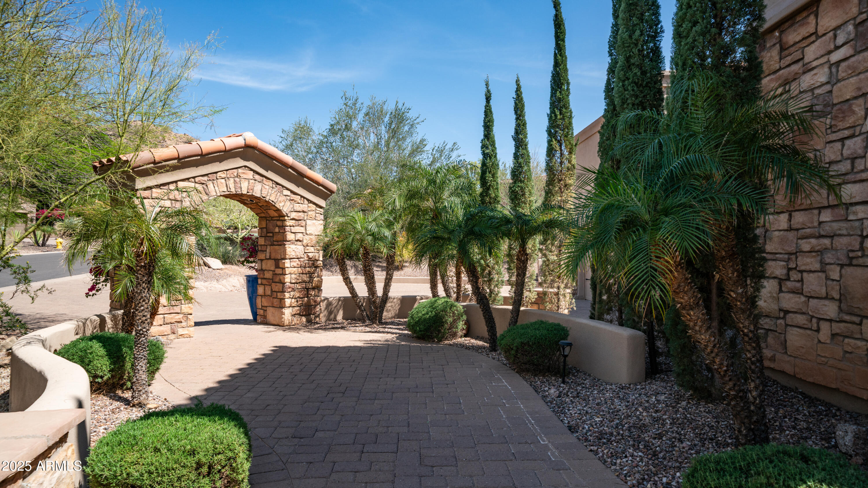 4332 N Santiago Circle Property Photo 17