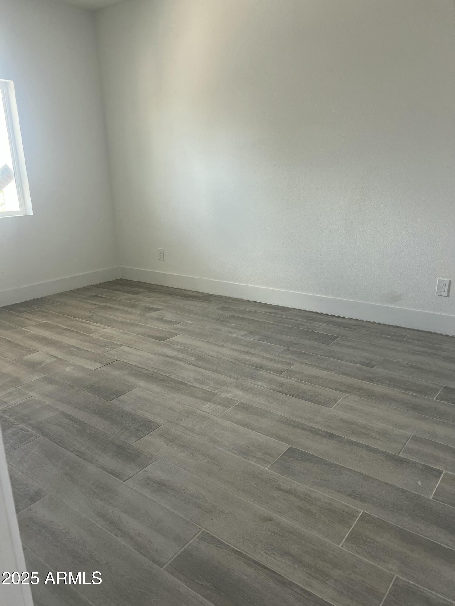1519 N Etta Street Property Photo 5
