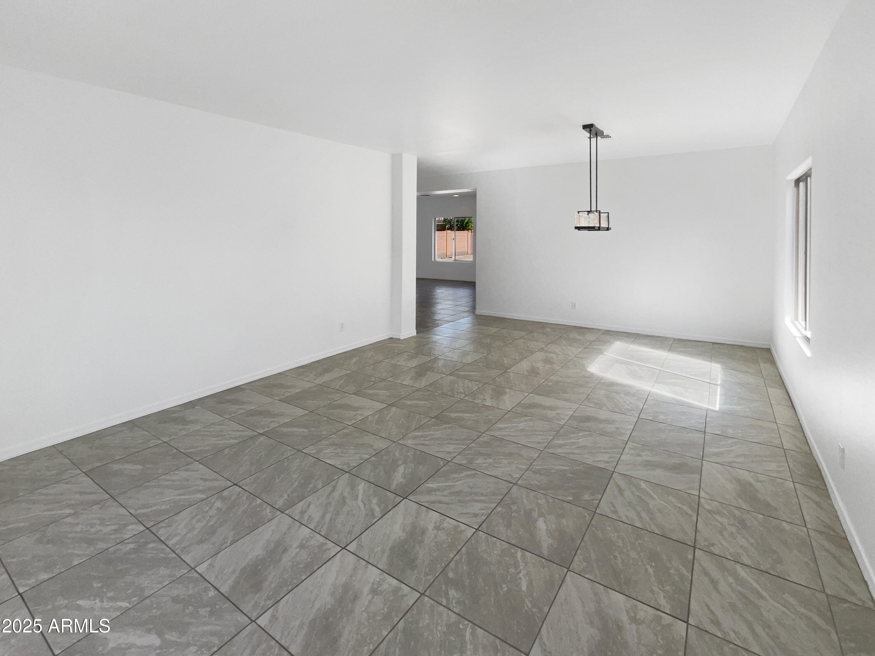 30271 W Crittenden Lane Property Photo 10