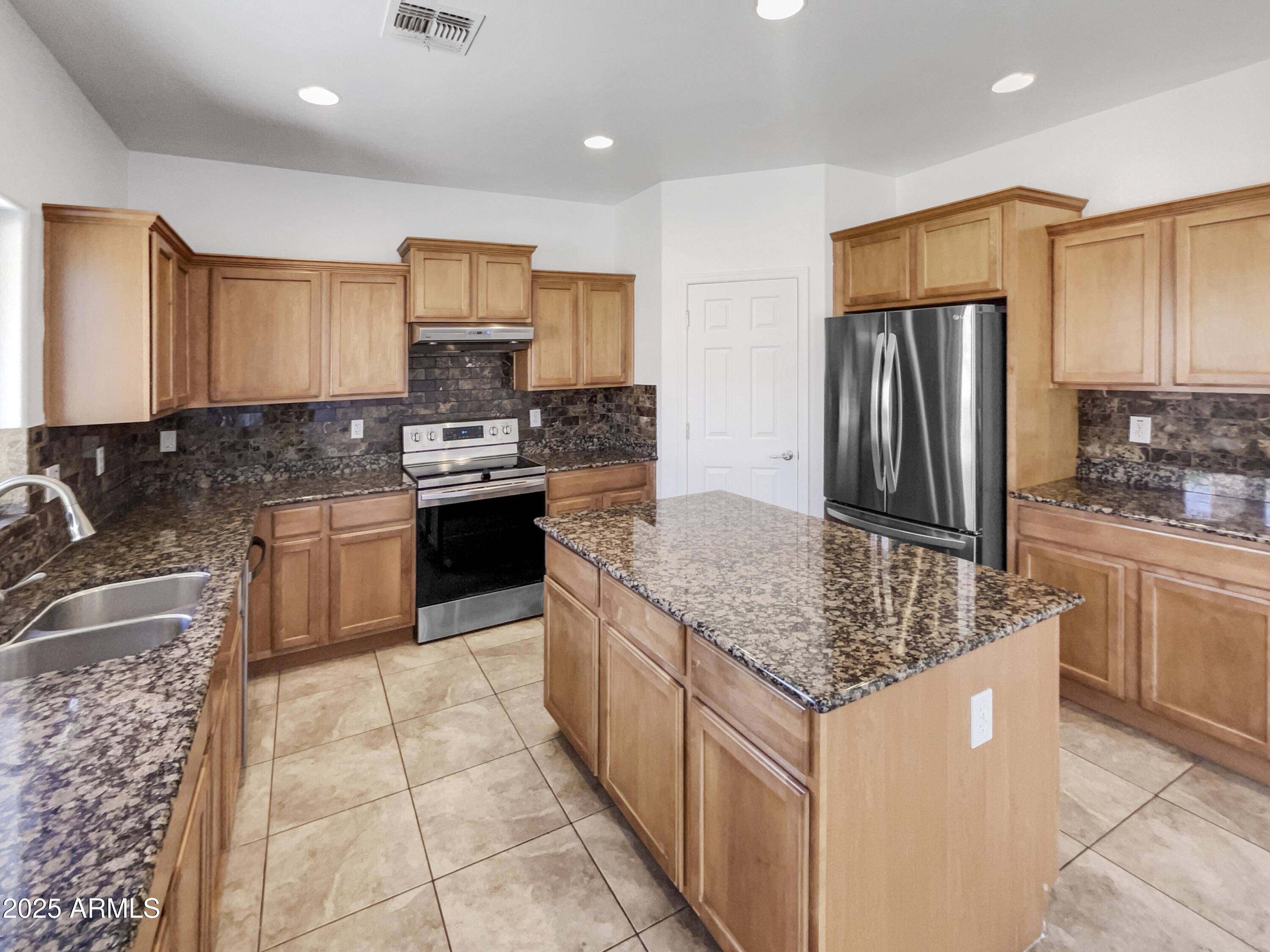 30271 W Crittenden Lane Property Photo 15