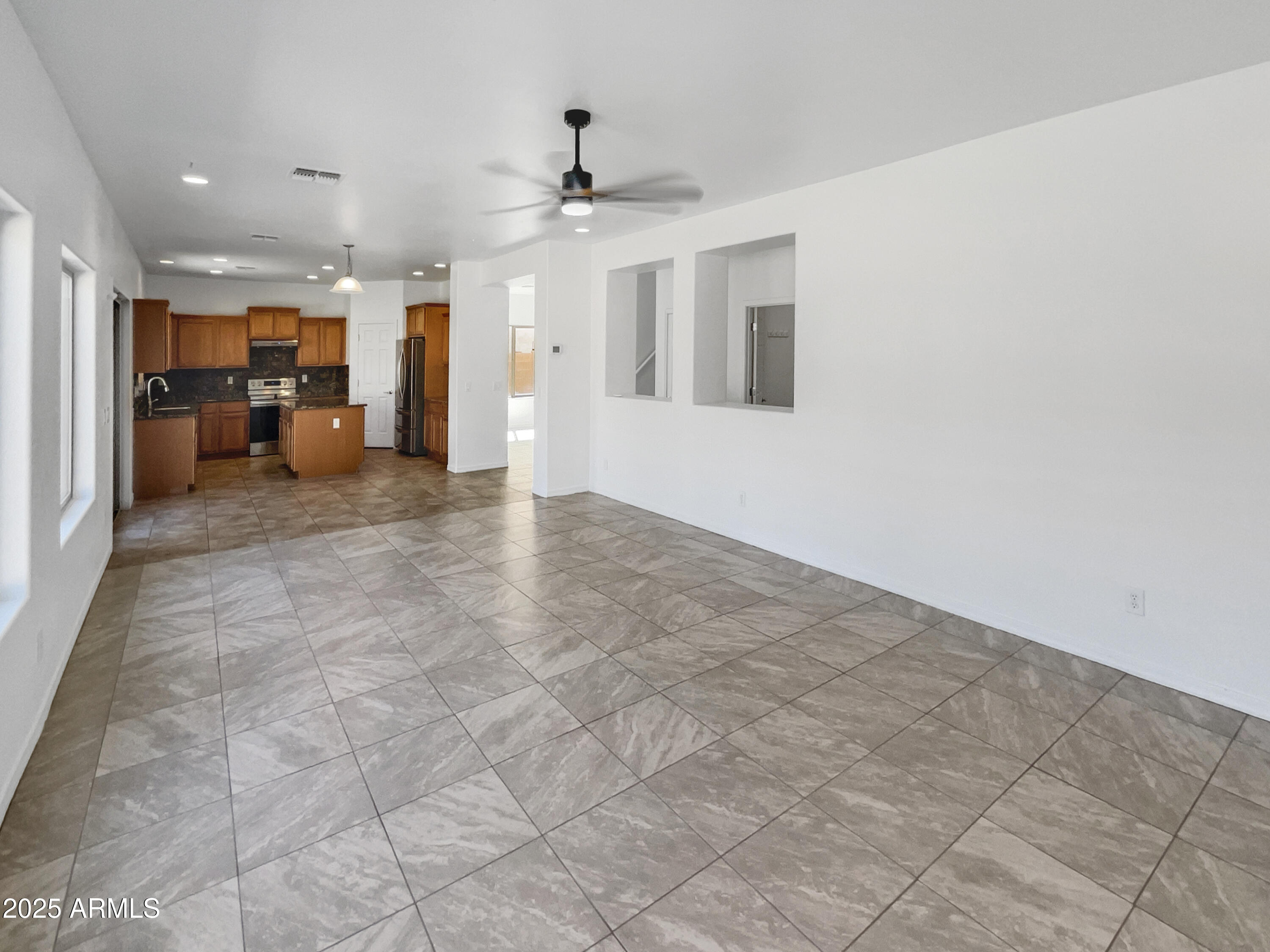 30271 W Crittenden Lane Property Photo 18