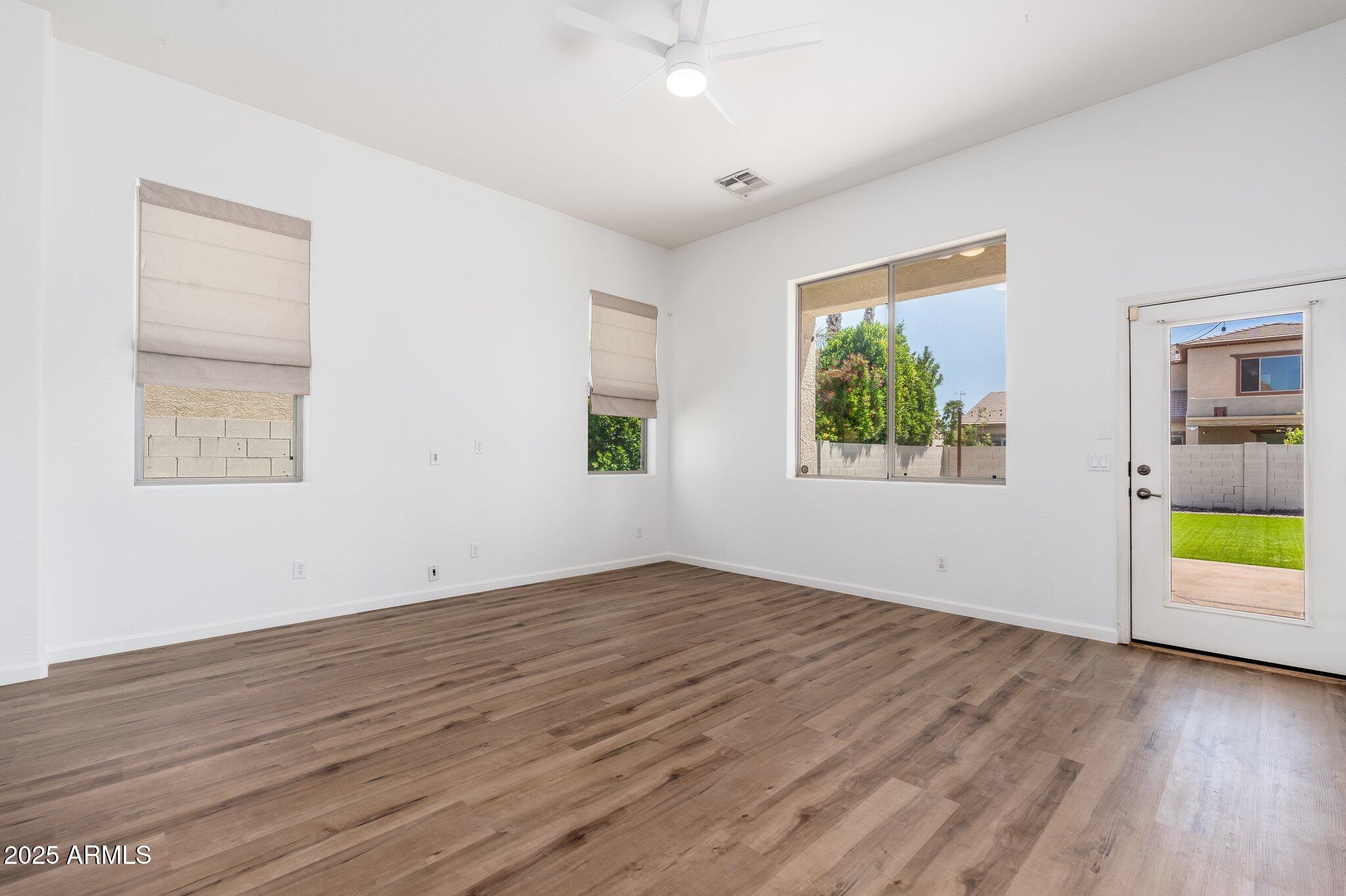 15659 W Meadowbrook Avenue Property Photo 5