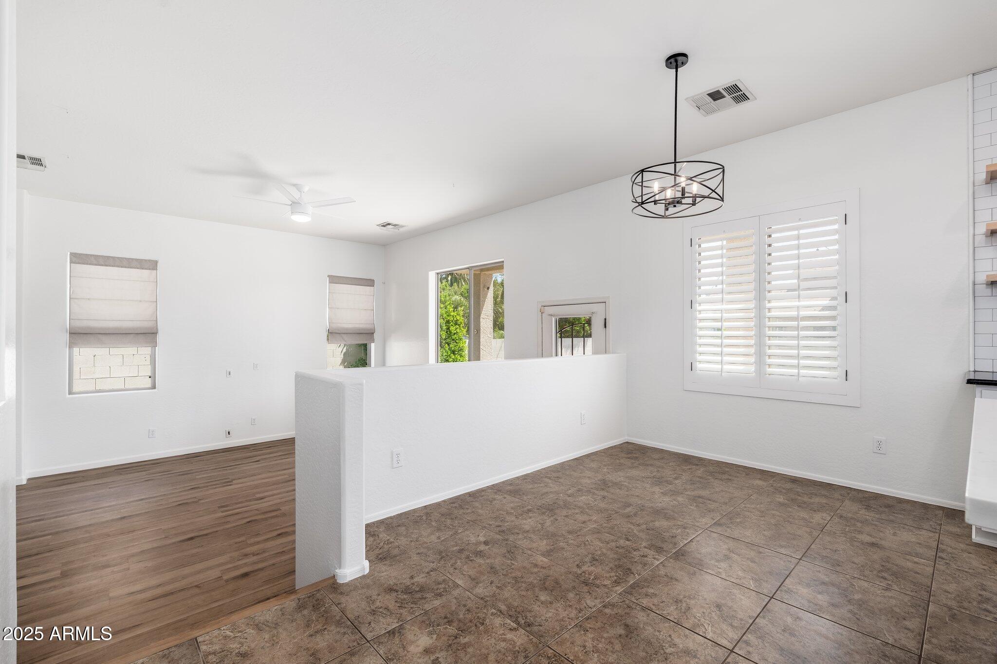 15659 W Meadowbrook Avenue Property Photo 8
