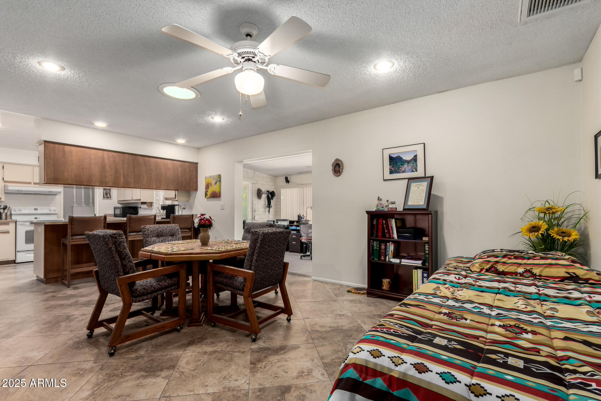 4256 E Dolphin Avenue Property Photo 9
