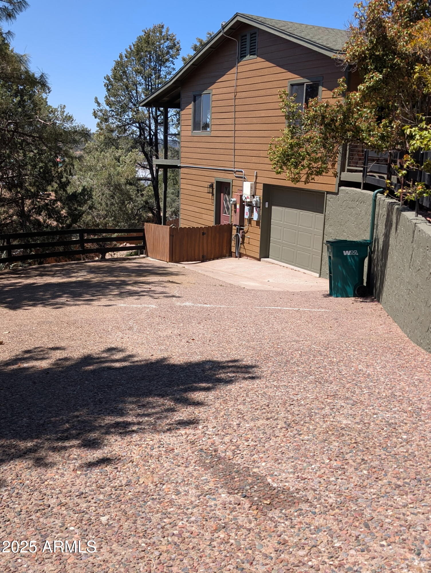 806 S Santa Fe Circle Property Photo 4