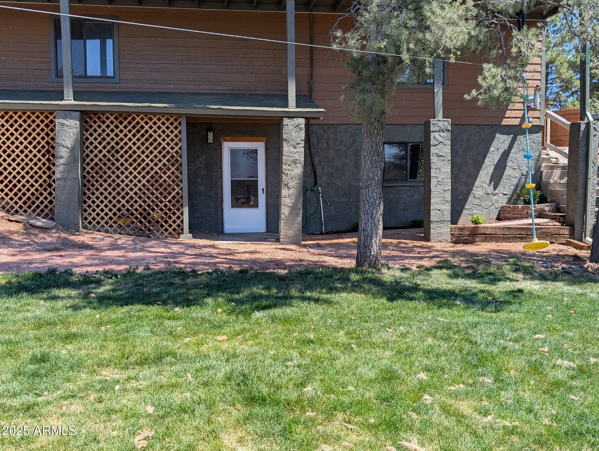 806 S Santa Fe Circle Property Photo 8