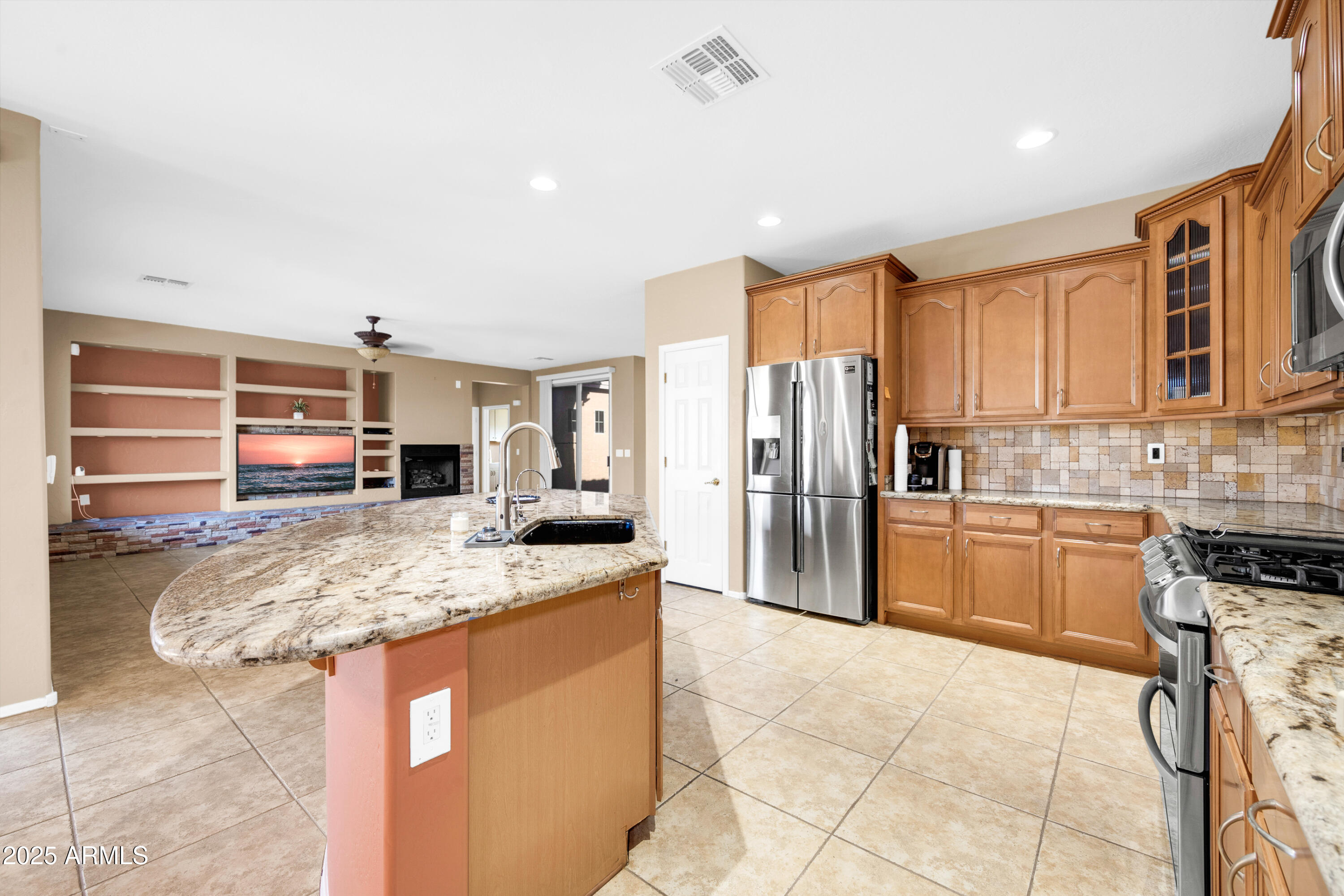 42318 W Abbey Road Property Photo 16
