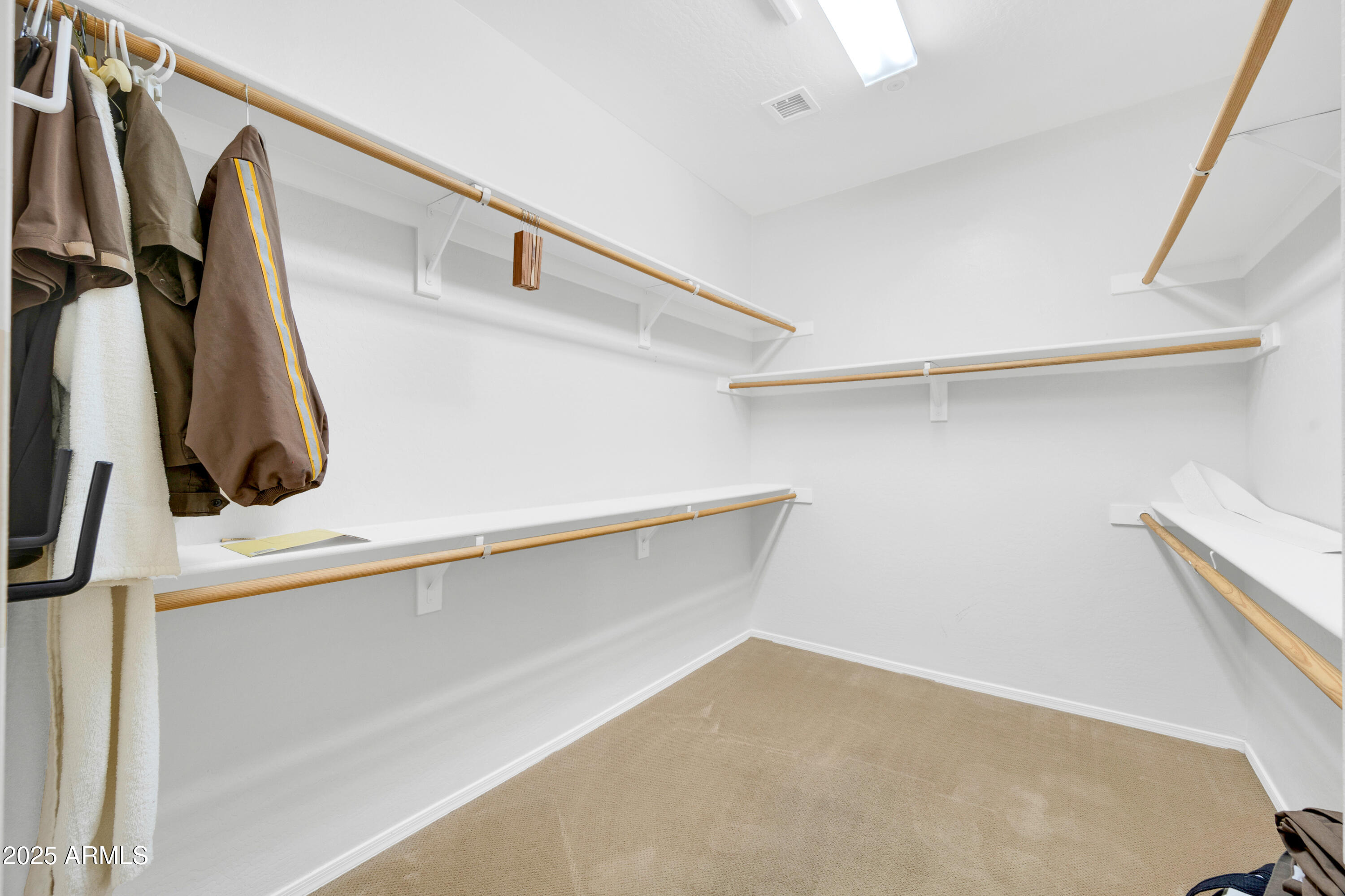 42318 W Abbey Road Property Photo 18