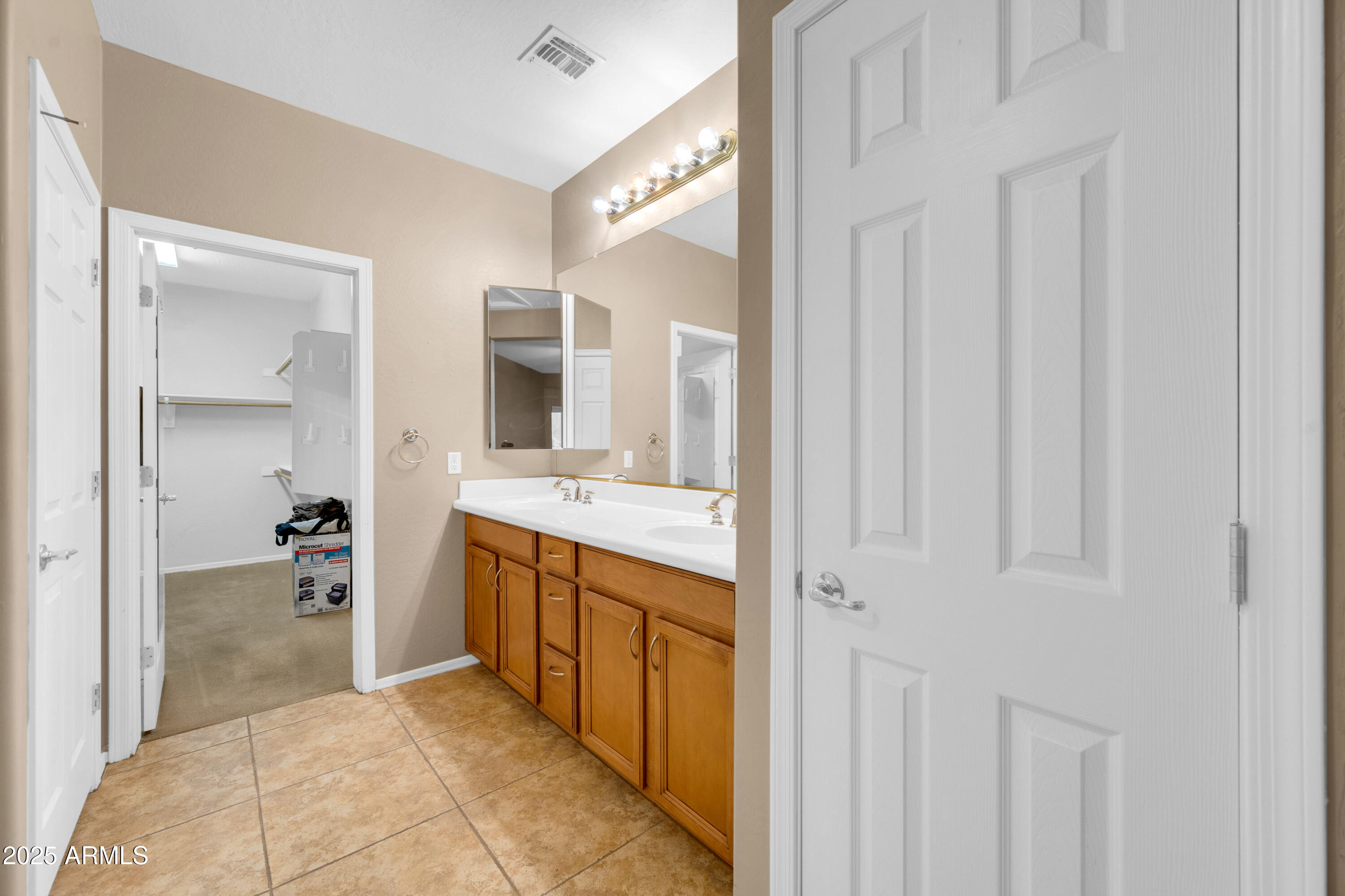 42318 W Abbey Road Property Photo 21
