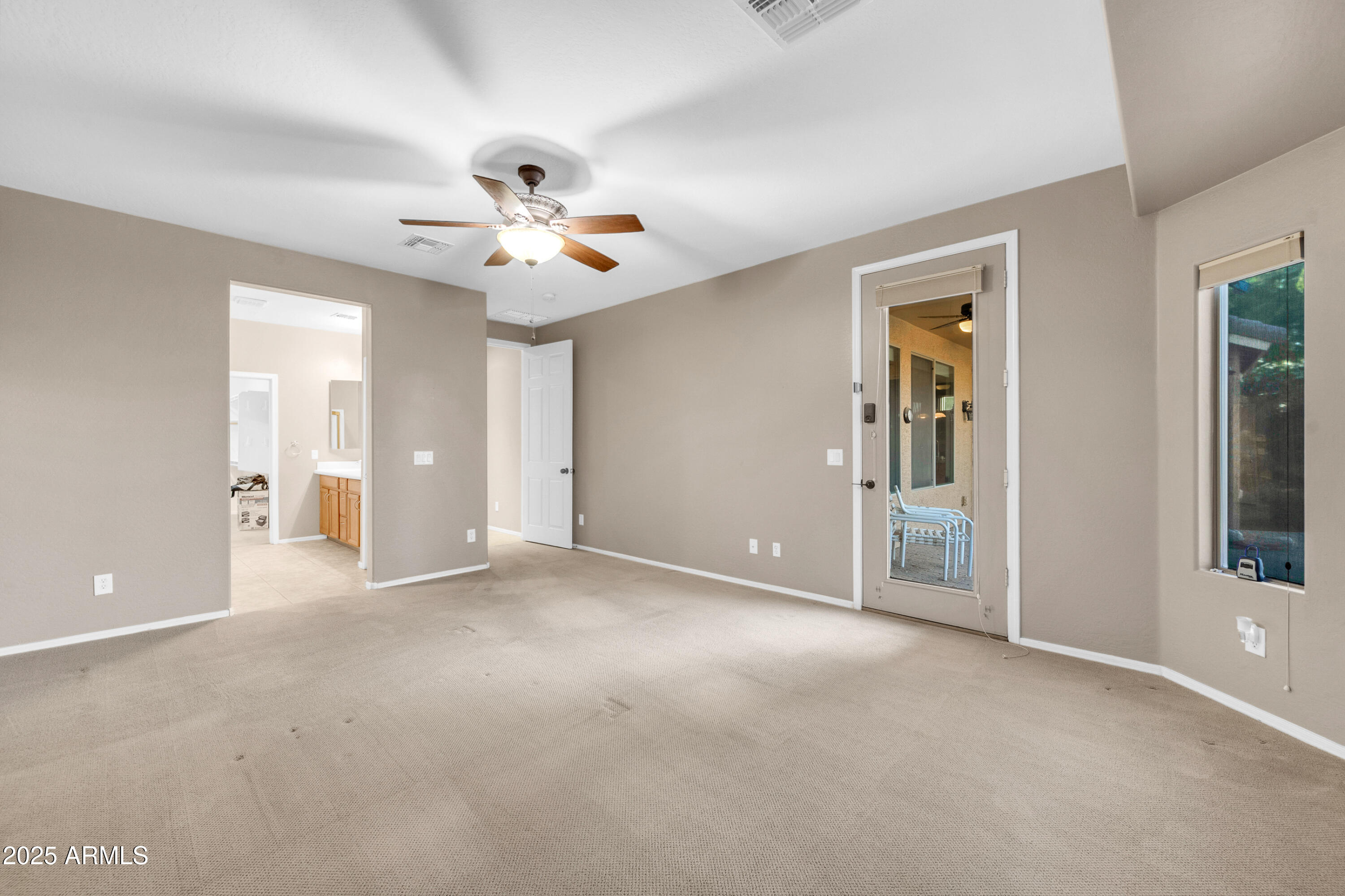 42318 W Abbey Road Property Photo 22