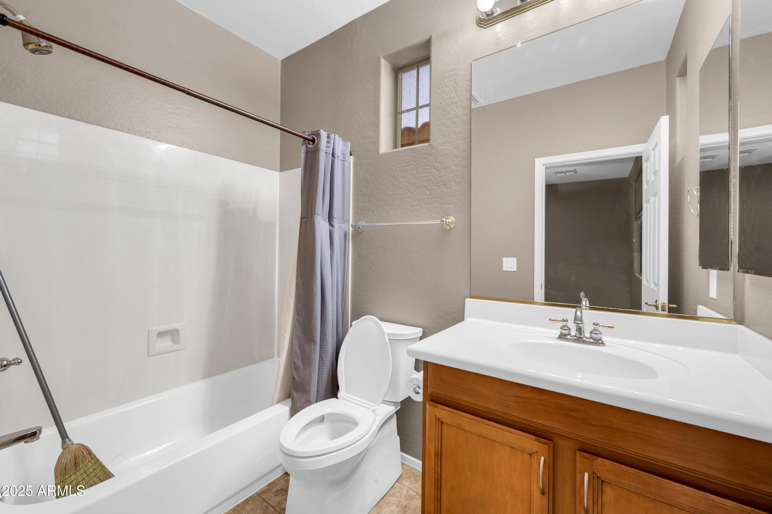 42318 W Abbey Road Property Photo 25