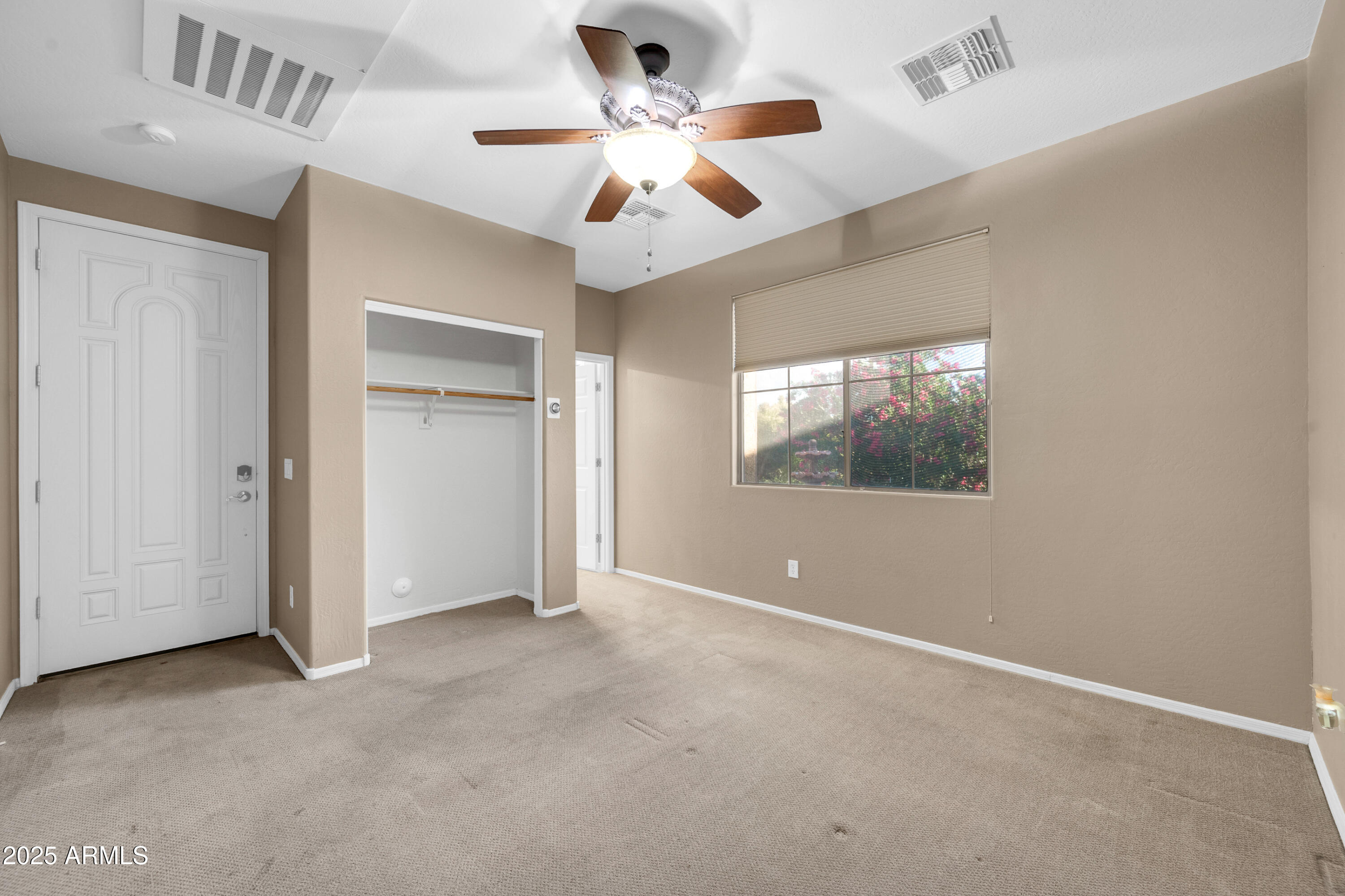 42318 W Abbey Road Property Photo 27